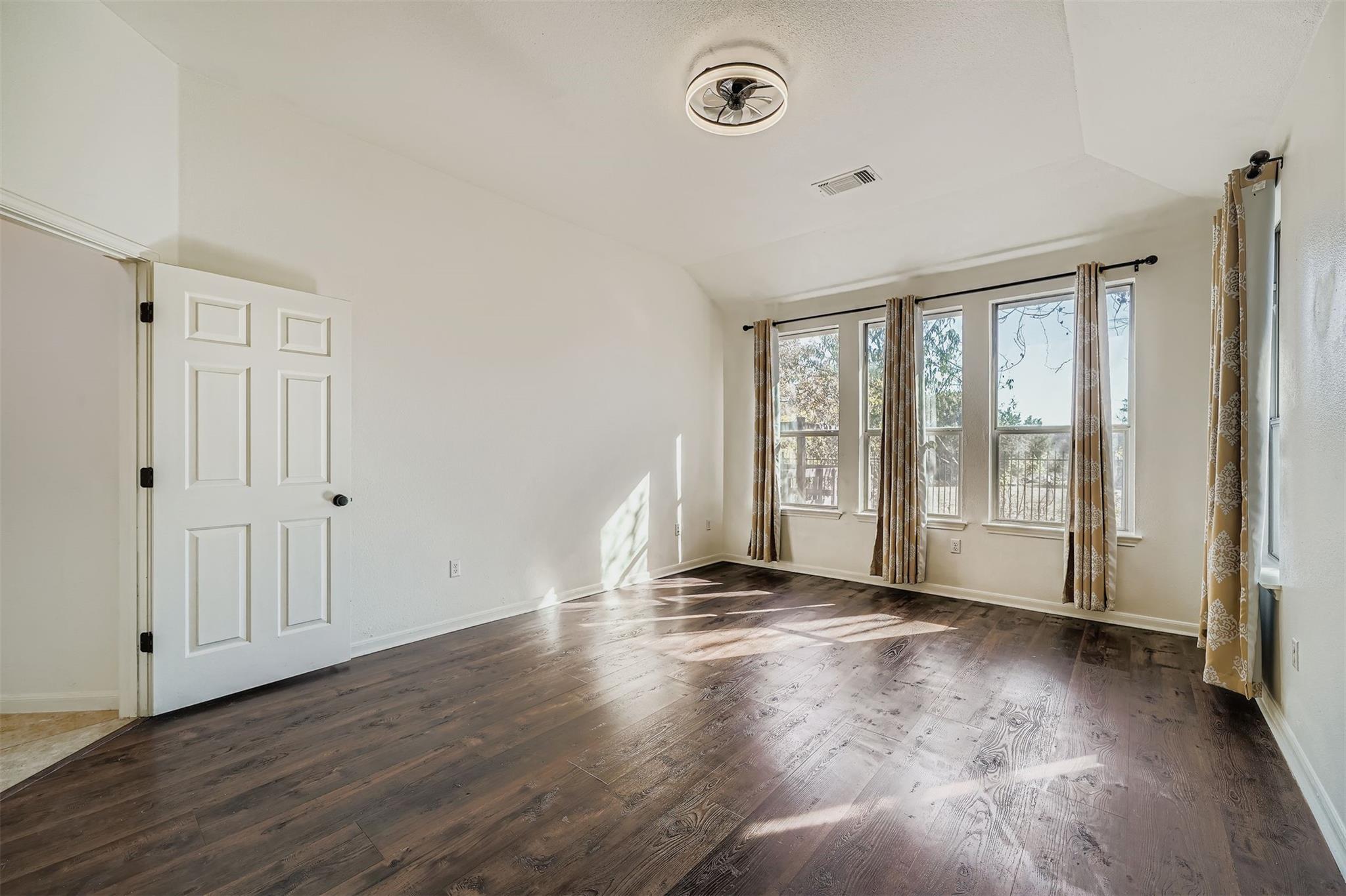 212 Great Circle Cv, Austin, TX 78717