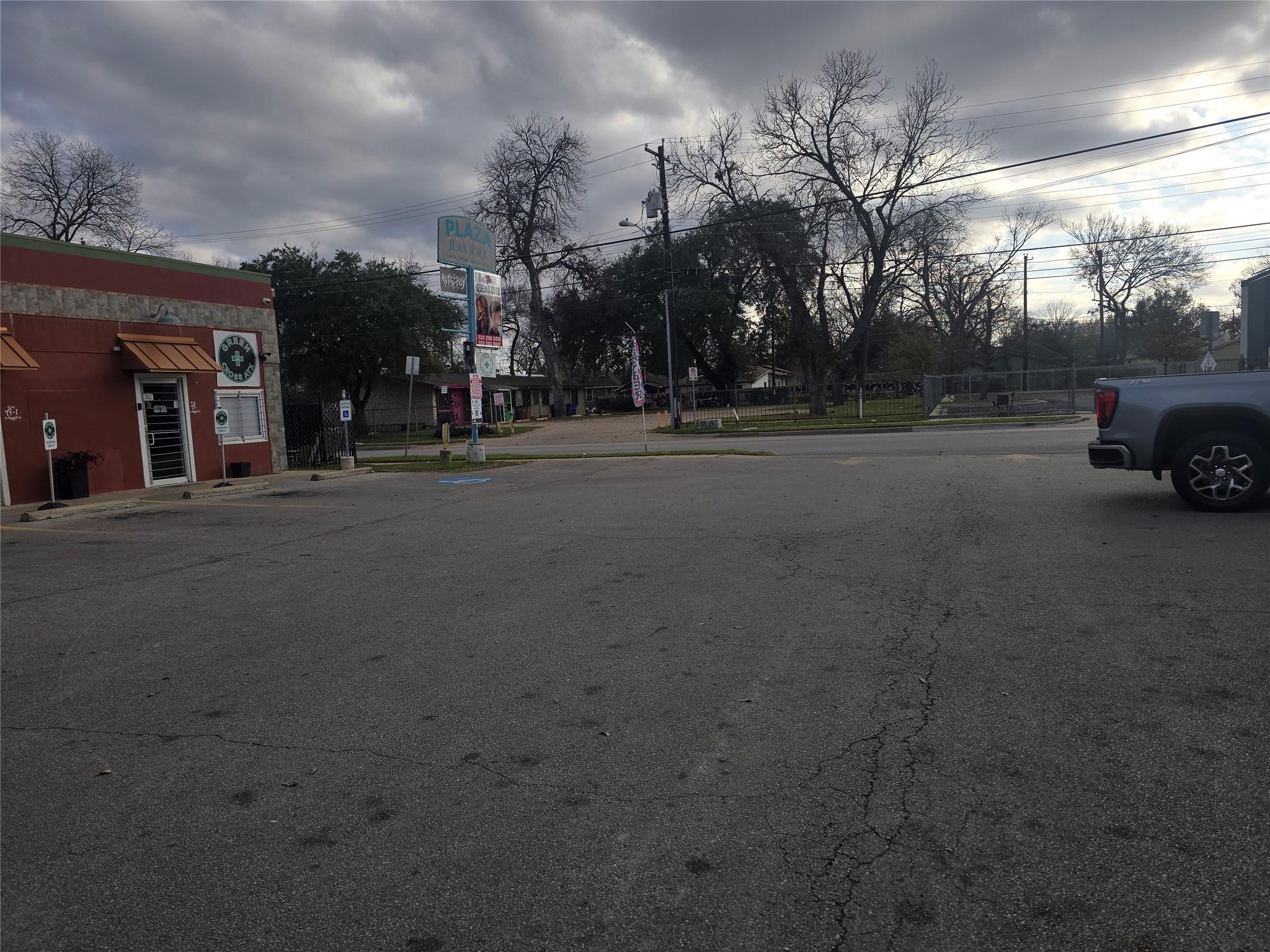 2304 E Cesar Chavez St # B, Austin, TX 78702