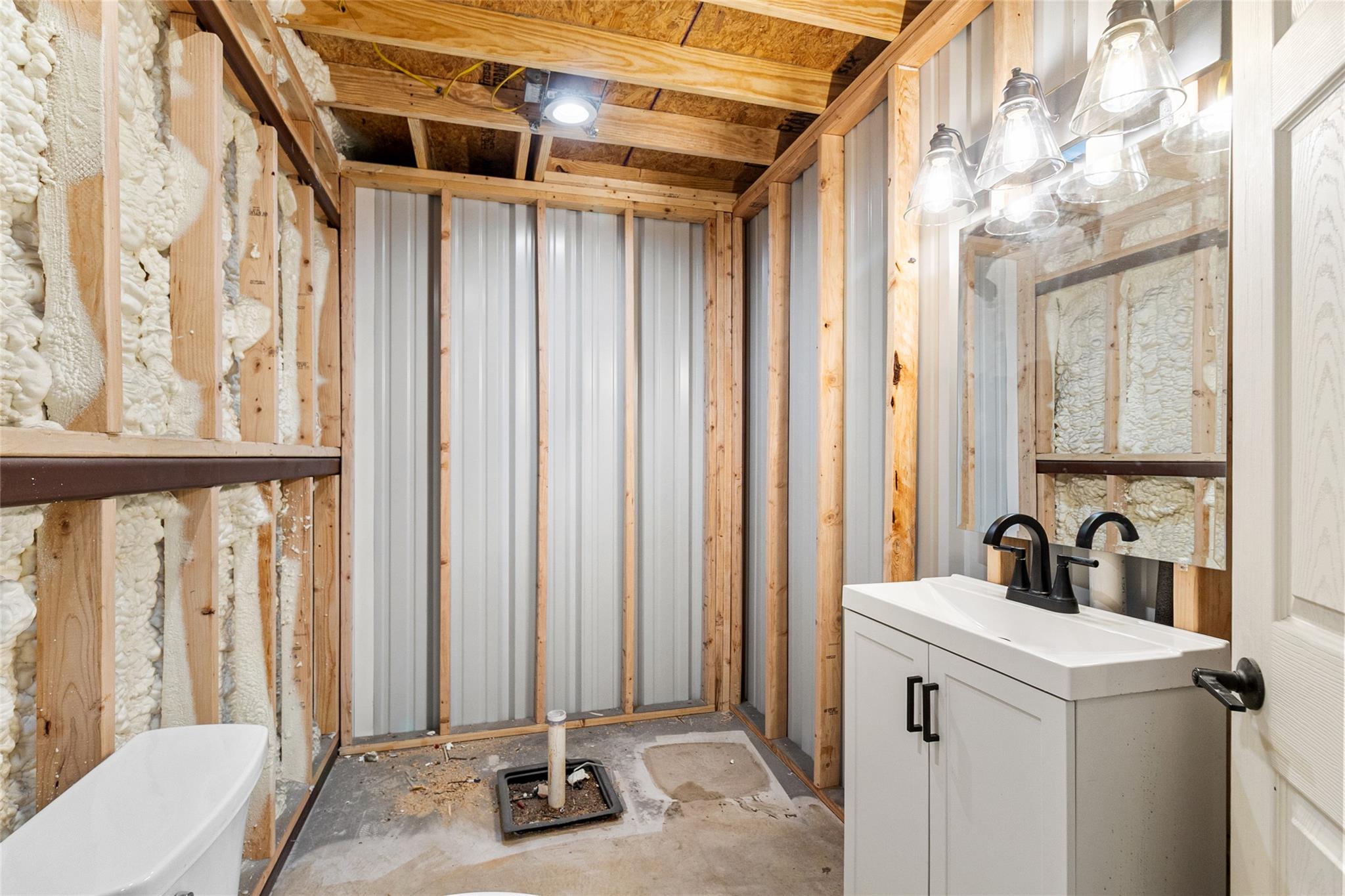 720 Link Dr, Kingsland, TX 78639