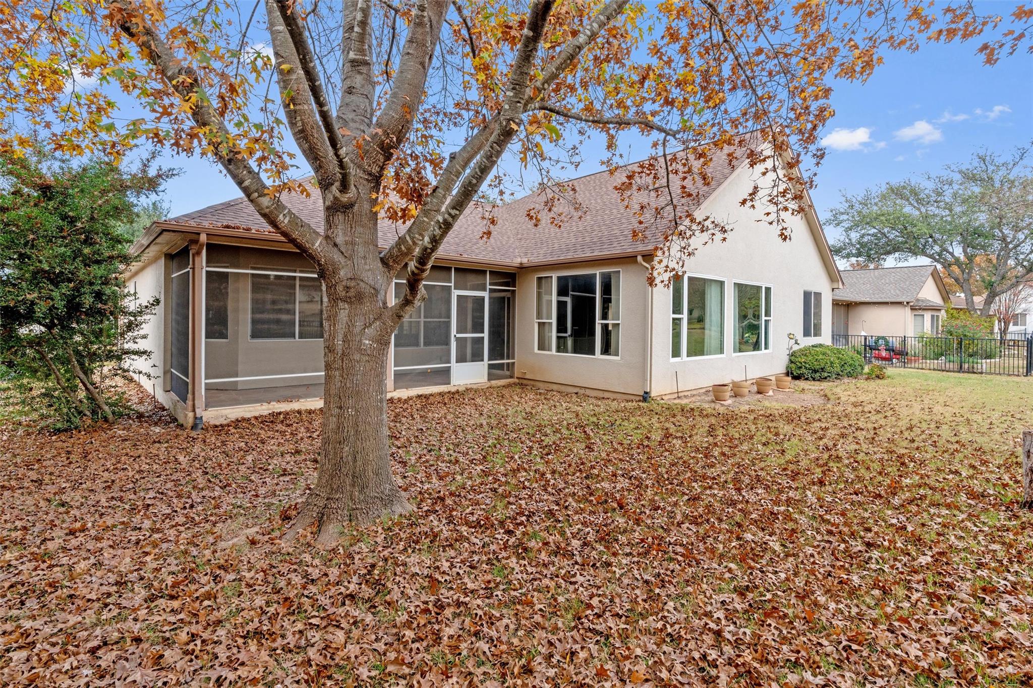 122 Nolan Dr, Georgetown, TX 78633