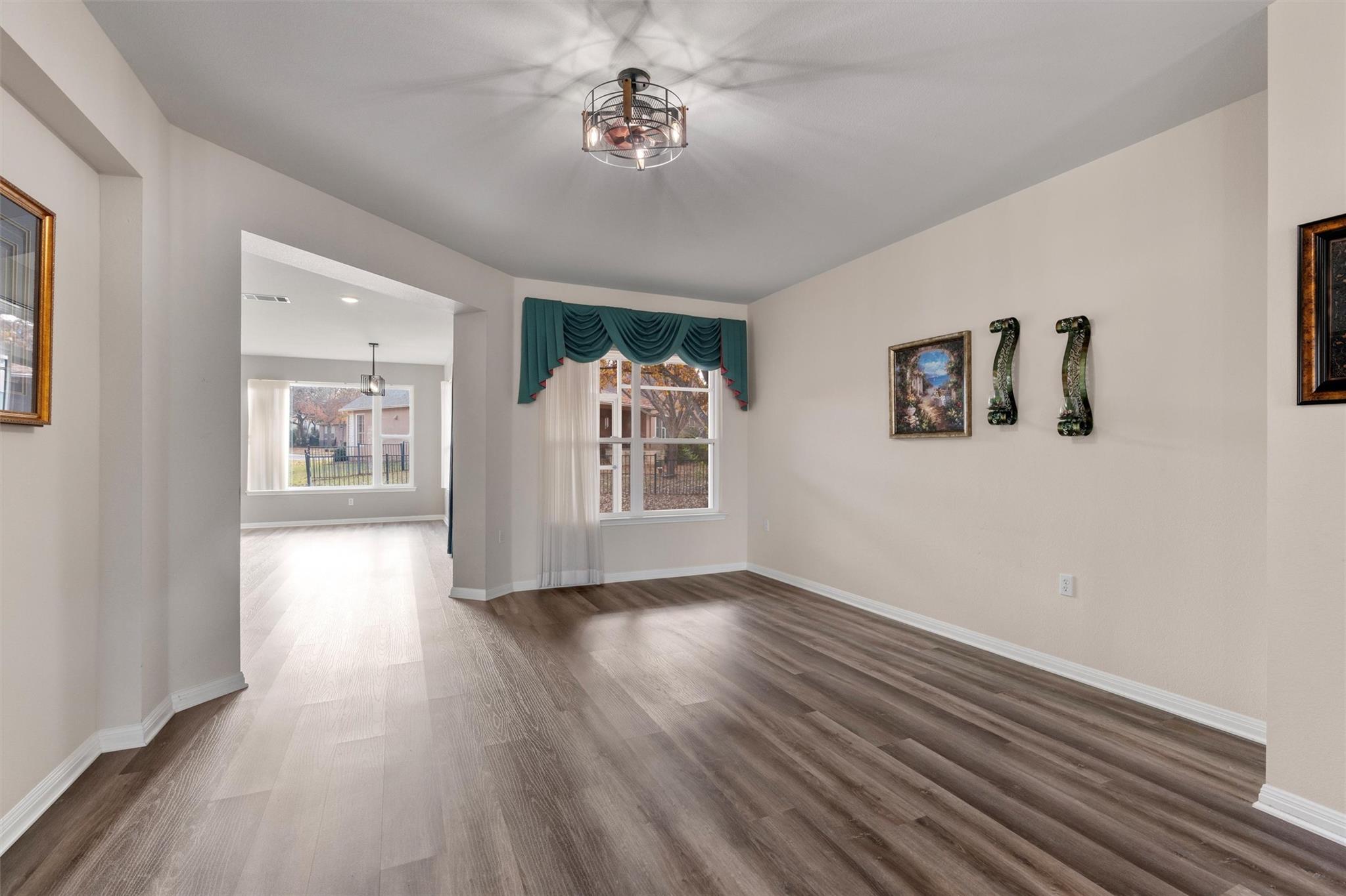 122 Nolan Dr, Georgetown, TX 78633