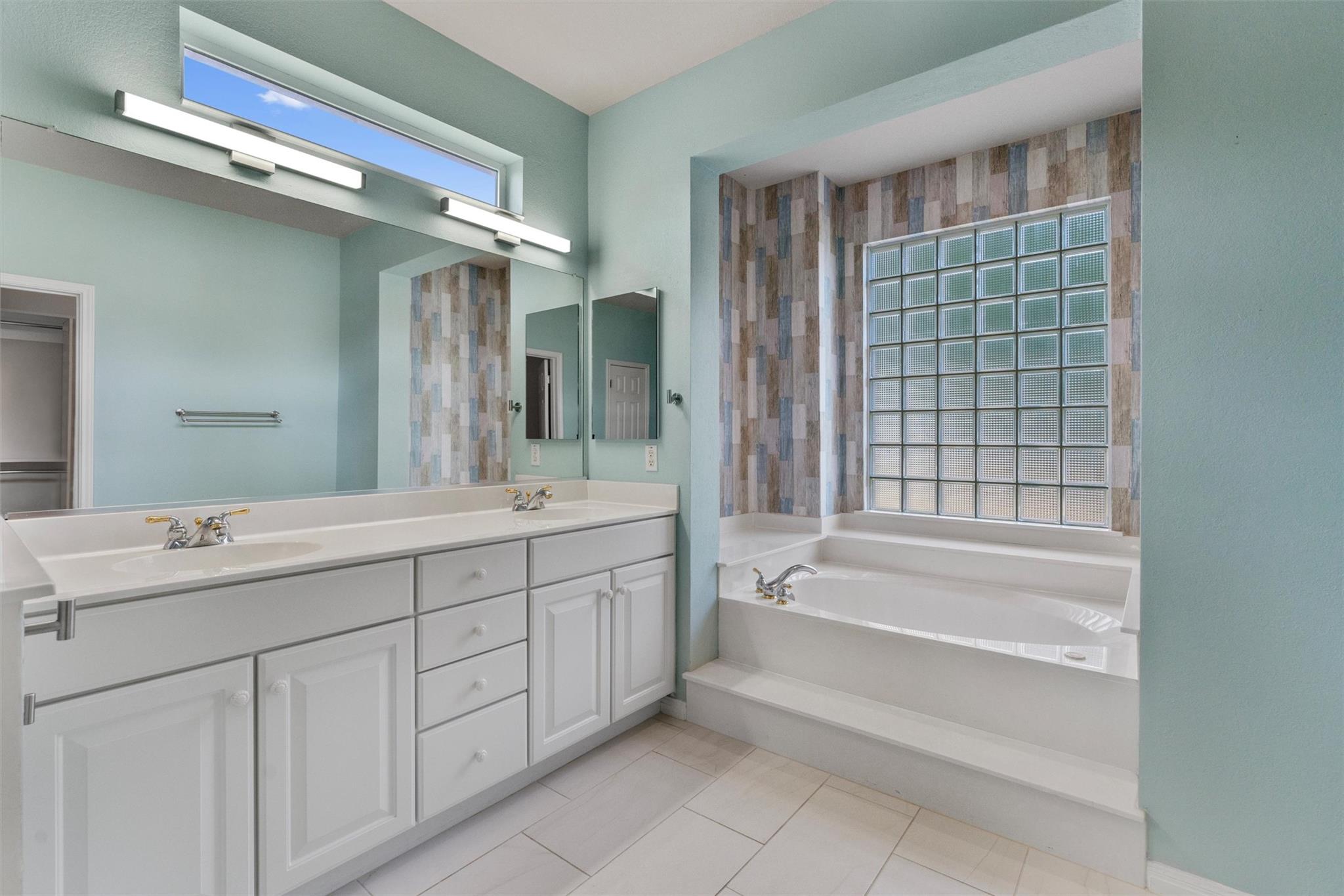 122 Nolan Dr, Georgetown, TX 78633