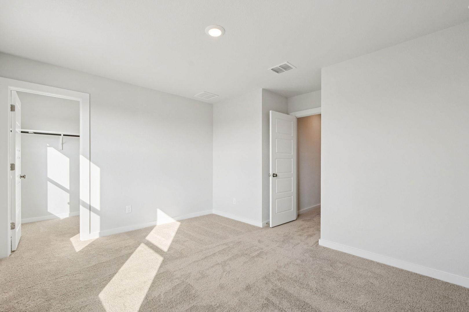 129 Two Bits Ln, Elgin, TX 78621