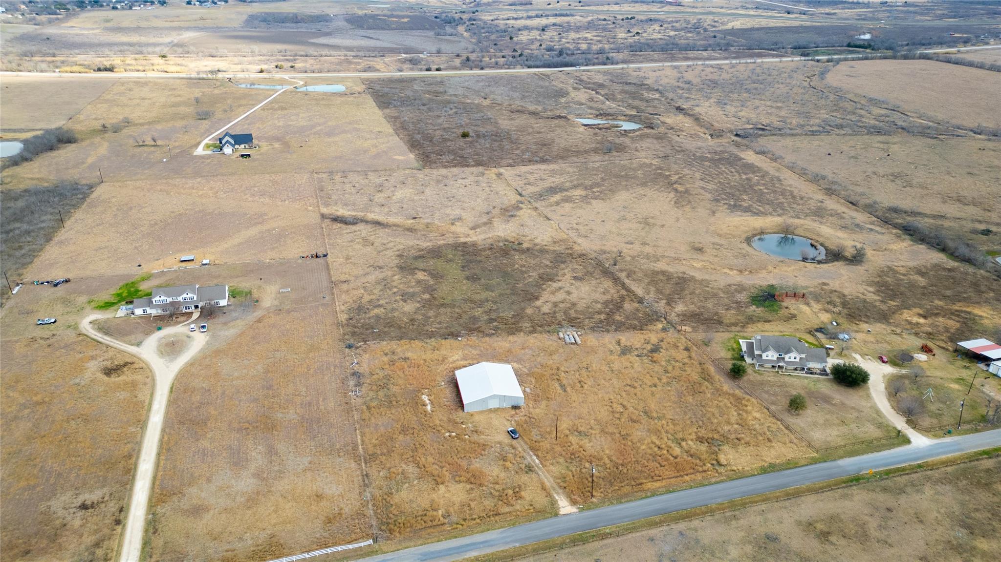 1609 Rogers Cemetery Rd, Rogers, TX 76569