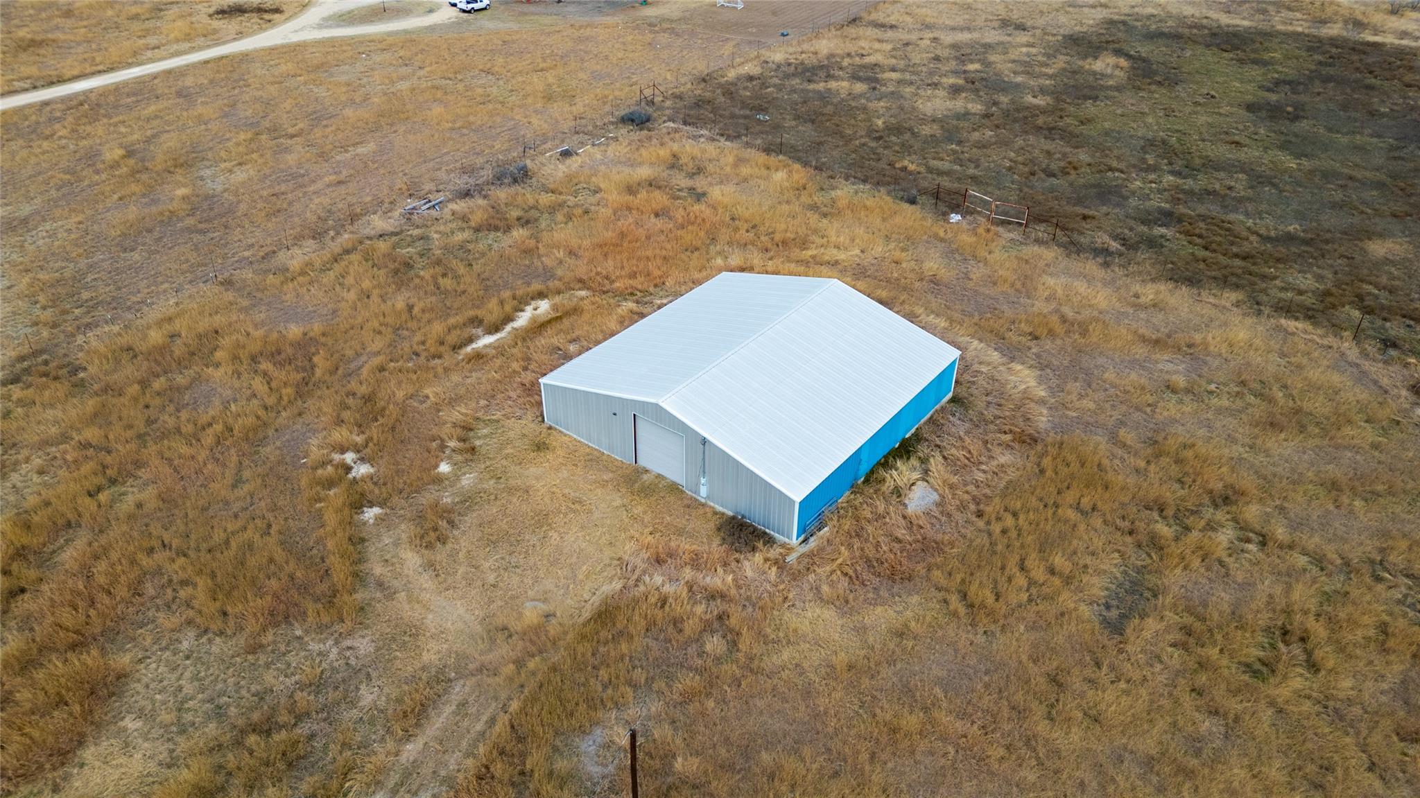 1609 Rogers Cemetery Rd, Rogers, TX 76569