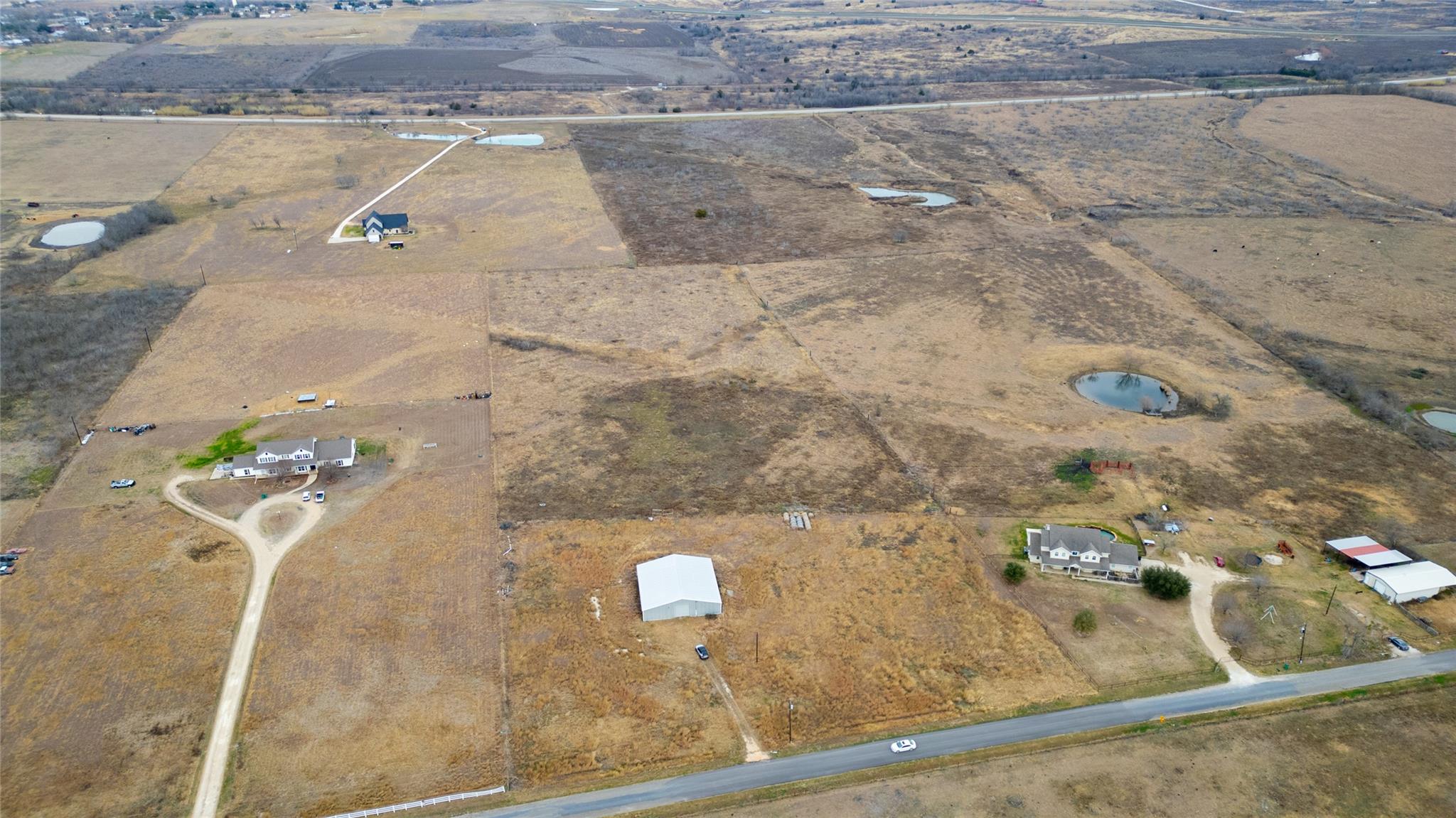 1609 Rogers Cemetery Rd, Rogers, TX 76569