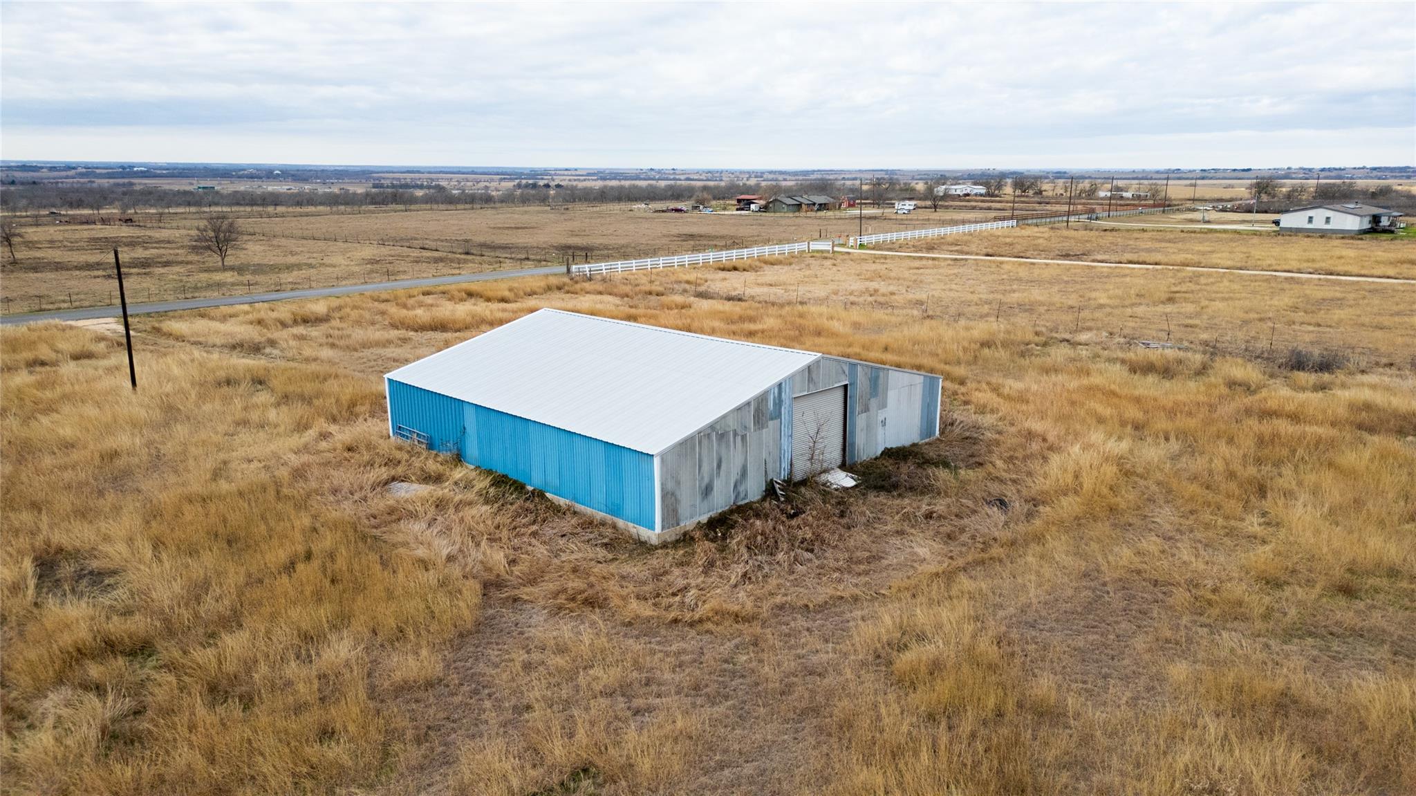 1609 Rogers Cemetery Rd, Rogers, TX 76569