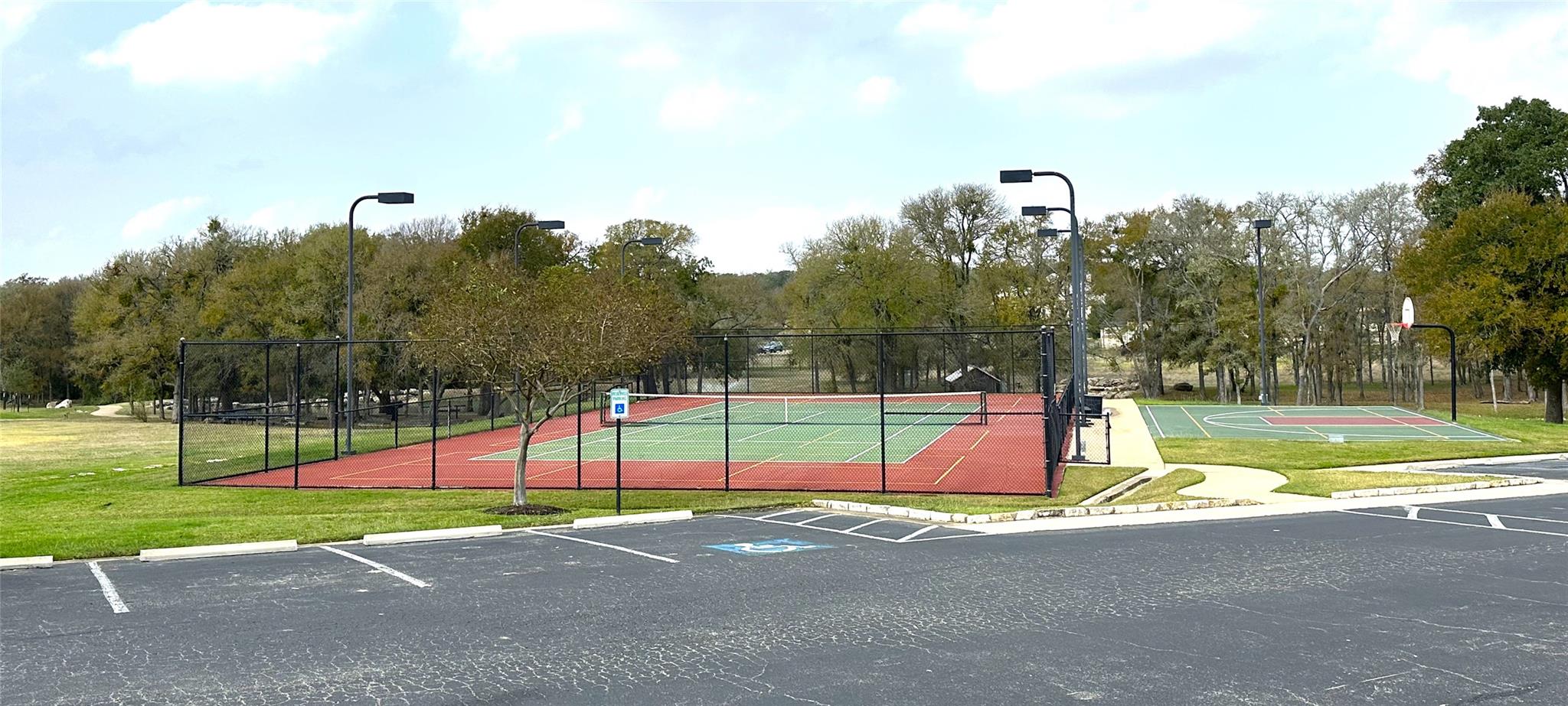 142 Abamillo Dr, Bastrop, TX 78602