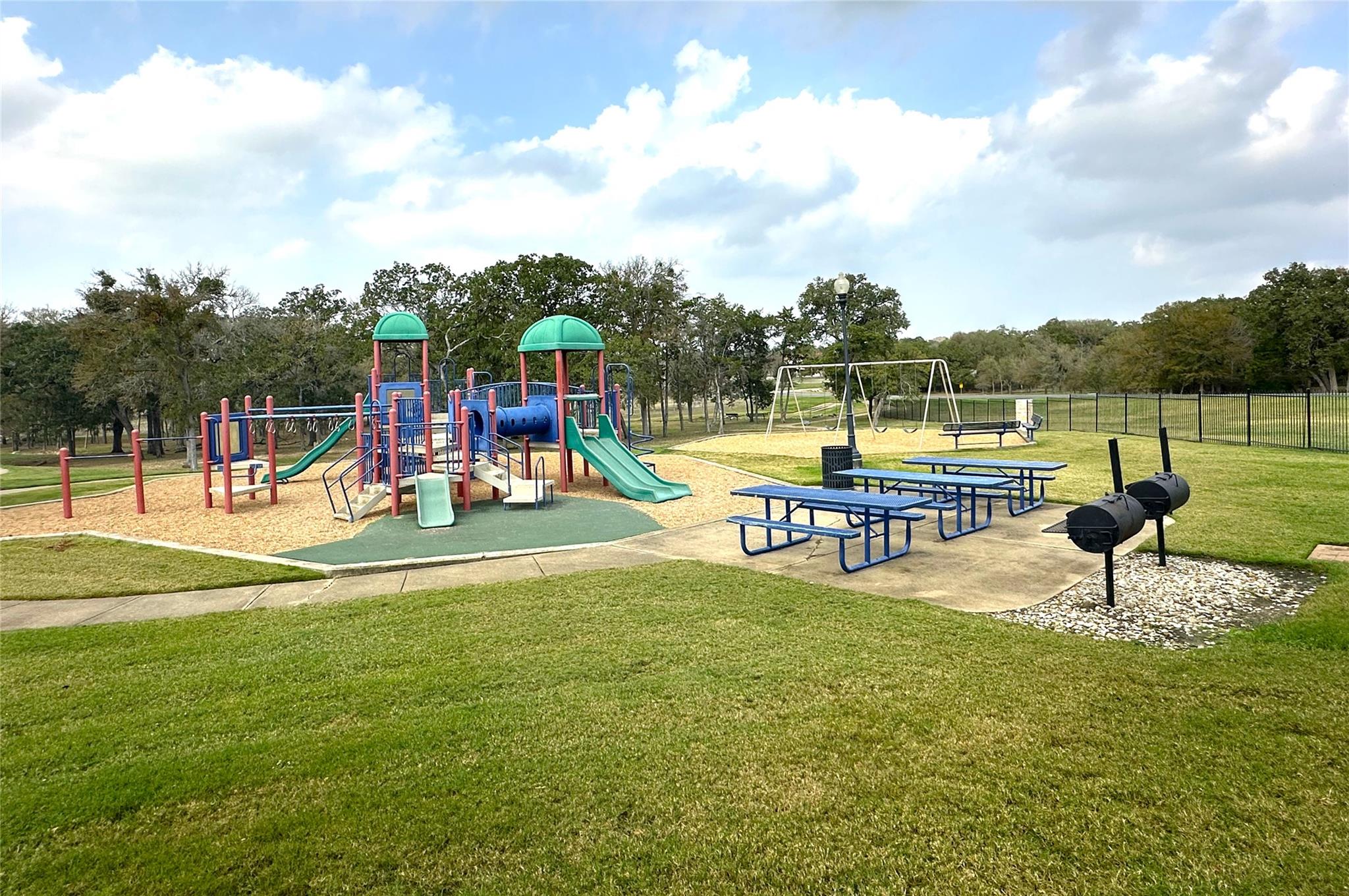 142 Abamillo Dr, Bastrop, TX 78602