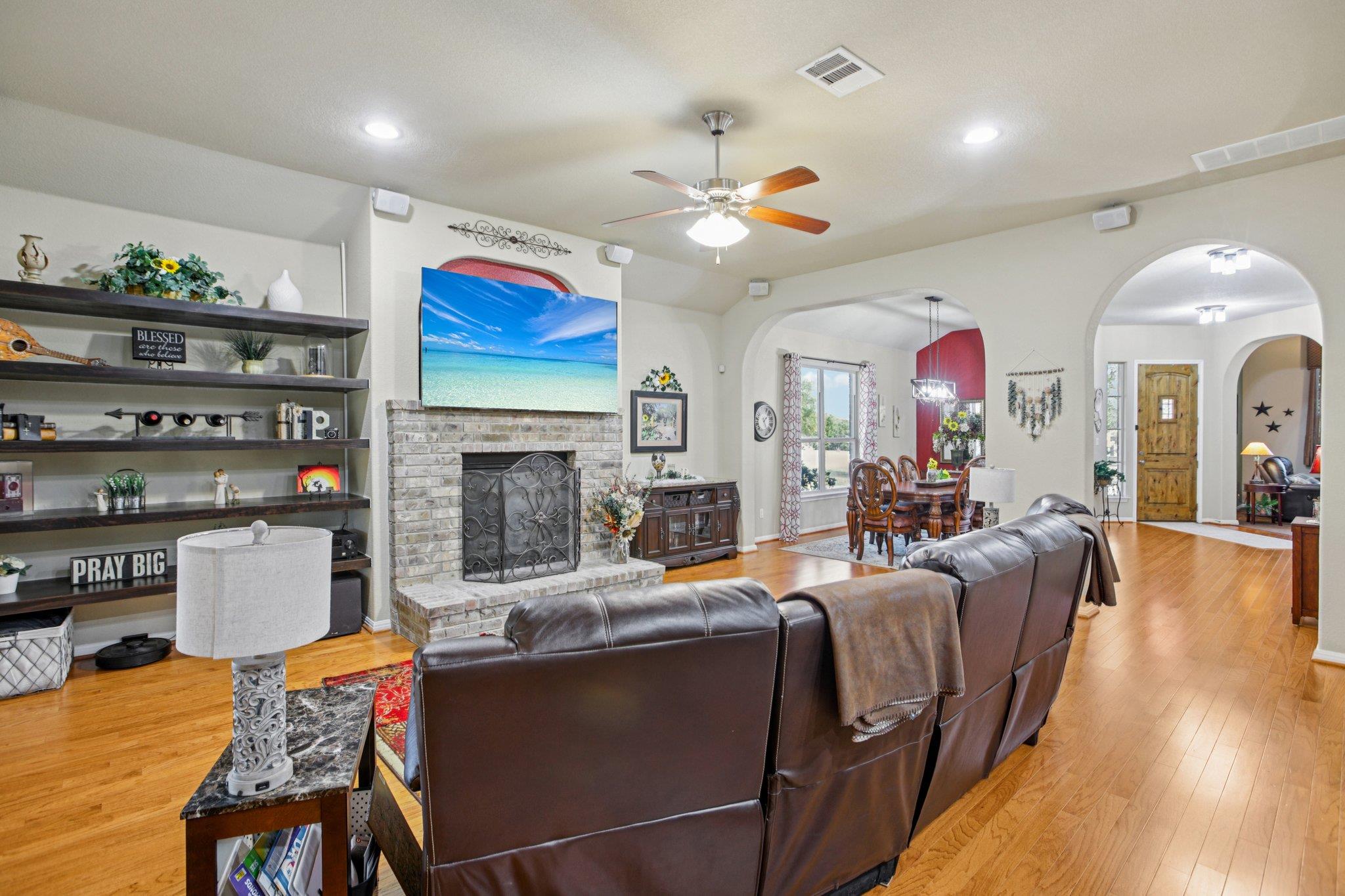 142 Abamillo Dr, Bastrop, TX 78602