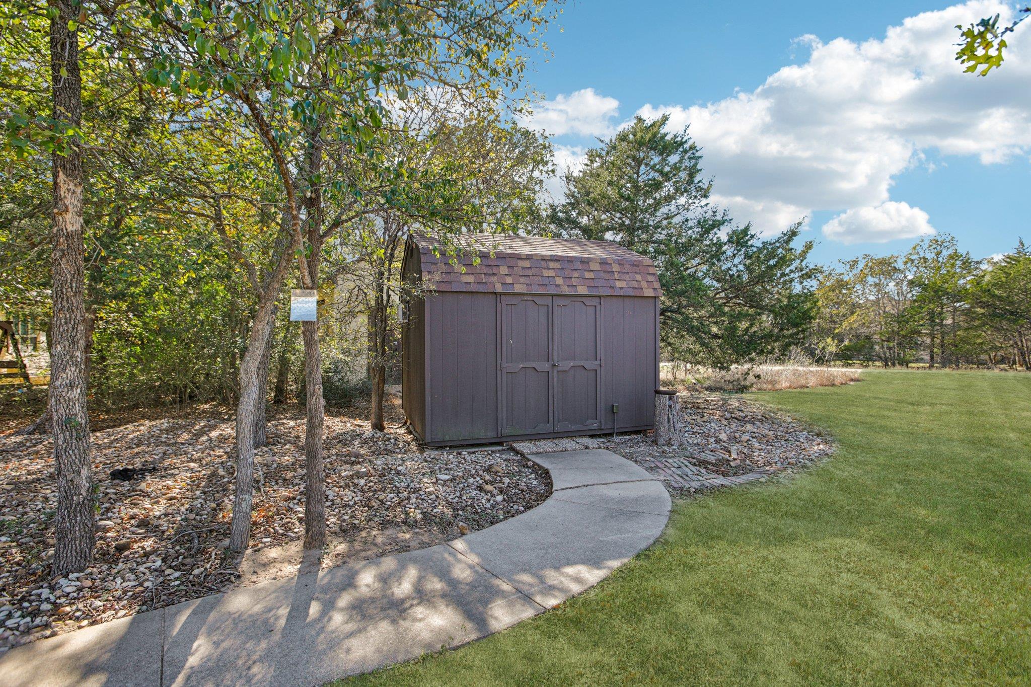 142 Abamillo Dr, Bastrop, TX 78602