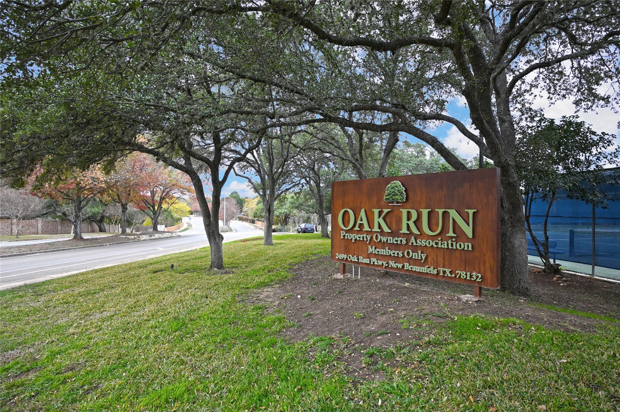 240 Oak Ct, New Braunfels, TX 78132