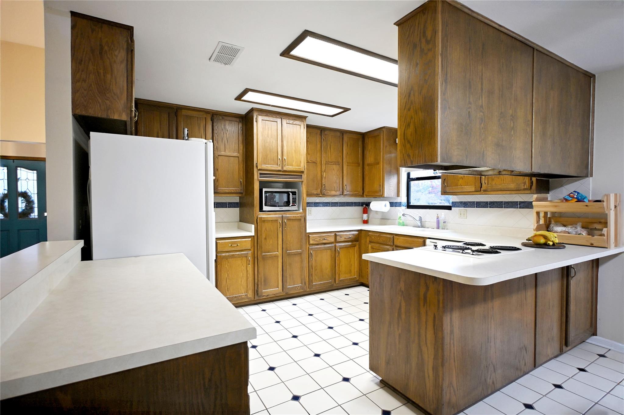 240 Oak Ct, New Braunfels, TX 78132