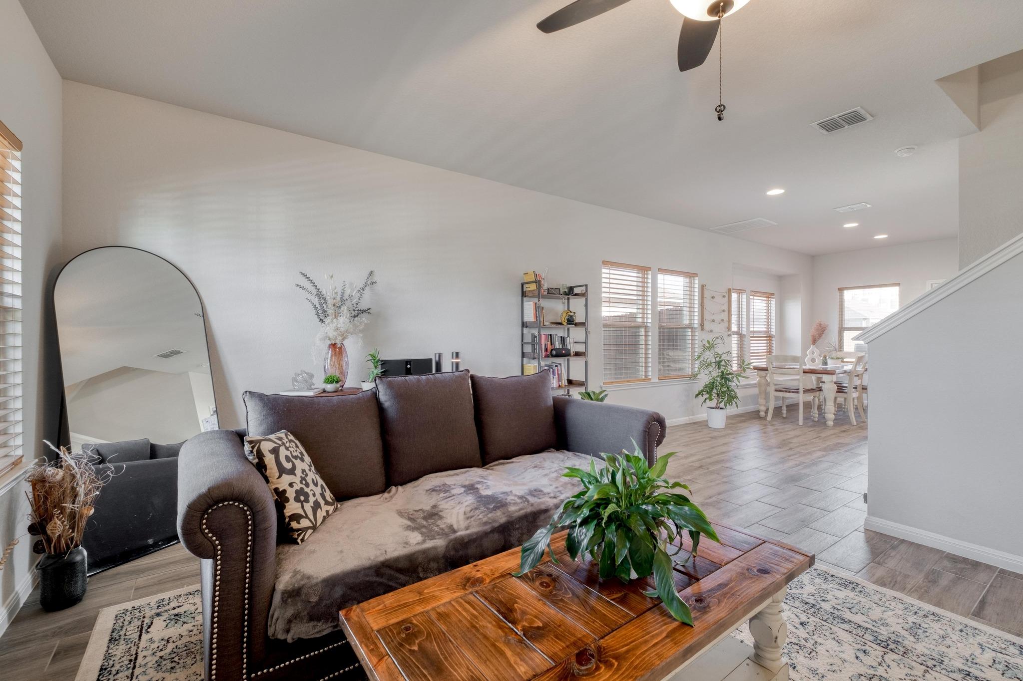 241 Arabian Colt Dr, Georgetown, TX 78626