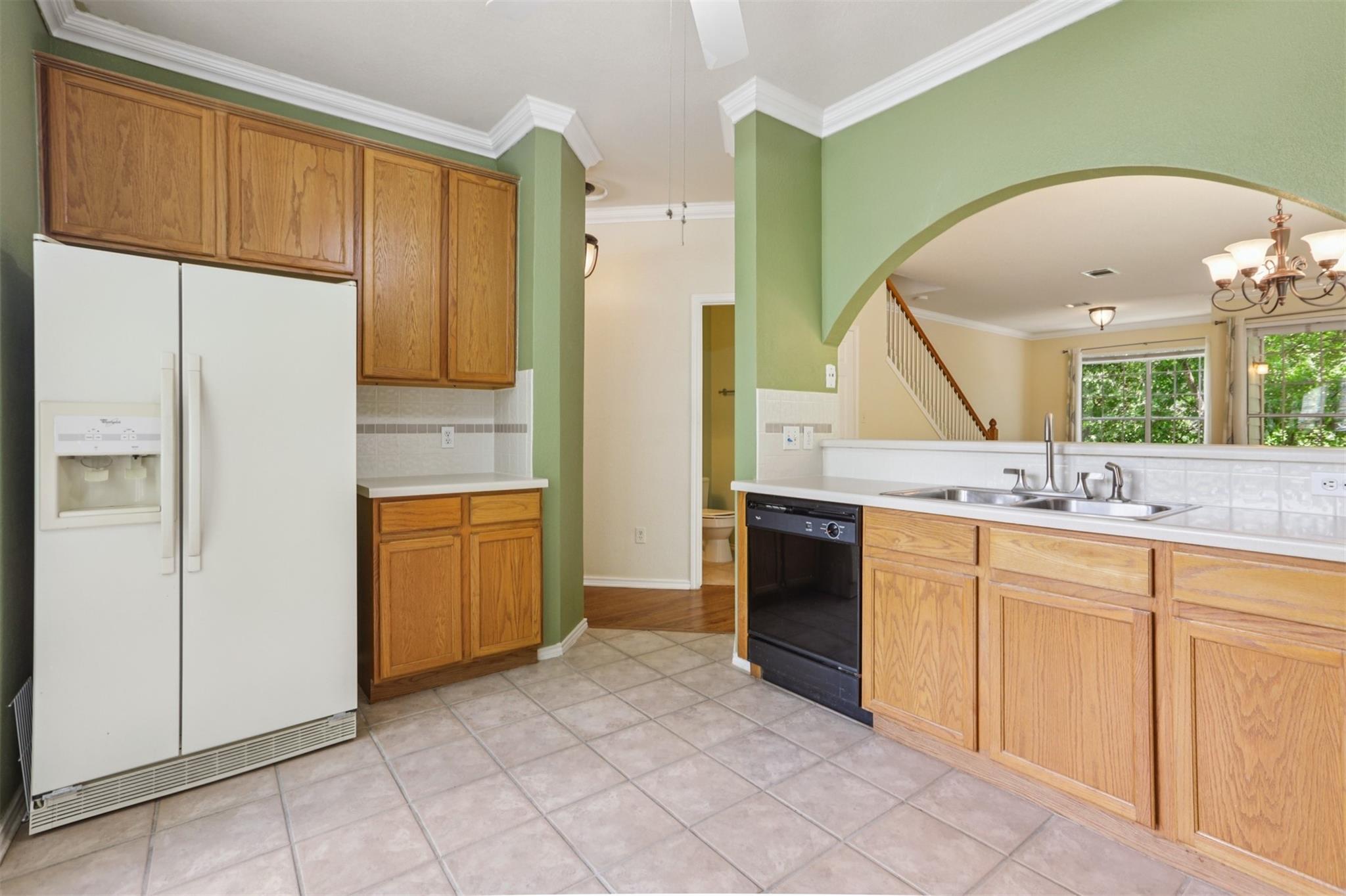 12401 Los Indios Trl # 5, Austin, TX 78729