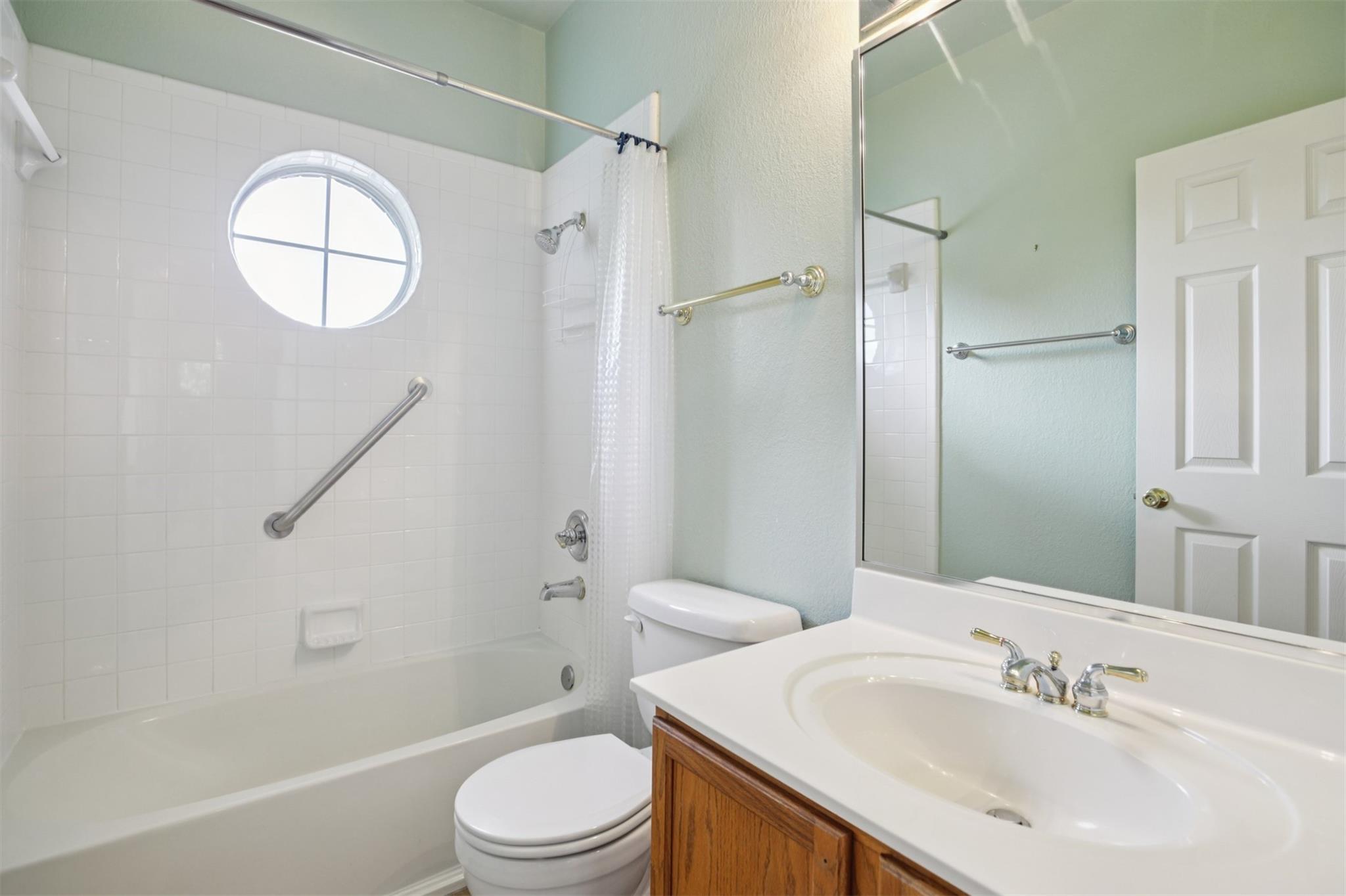 12401 Los Indios Trl # 5, Austin, TX 78729