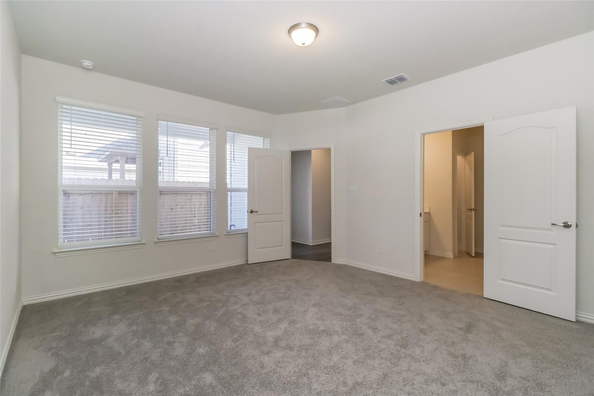 530 Ansley Ct, Taylor, TX 76574