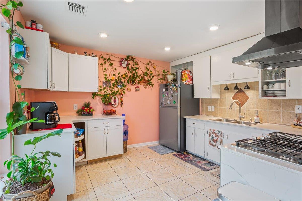 50 Dusty Dam Rd, Coupland, TX 78615