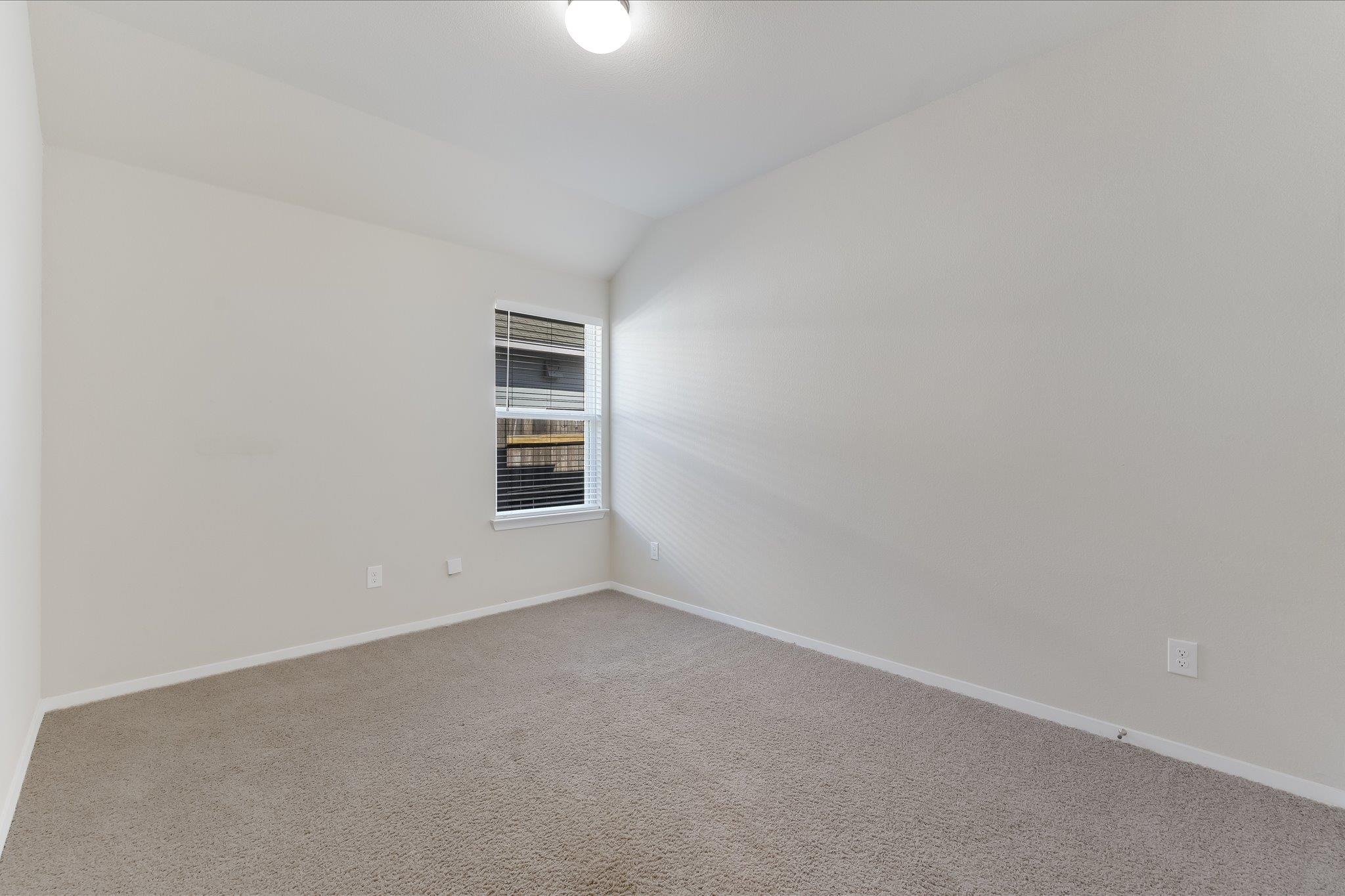 201 Spiny Lizard Ln, San Marcos, TX 78666