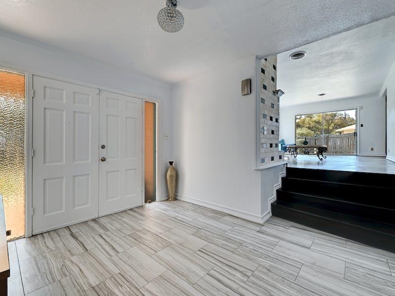 1802 Temple Dr, Austin, TX 78721