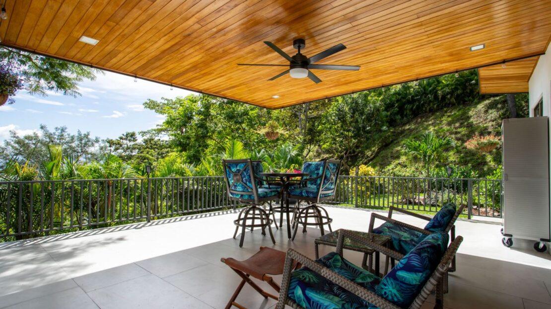 0000 Modern gem in the natural setting, Out of State 20505