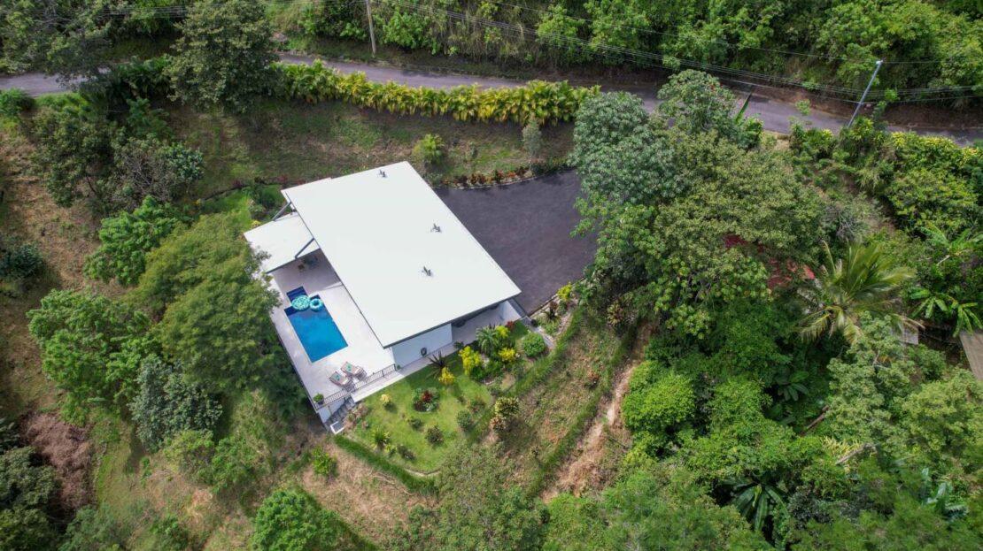 0000 Modern gem in the natural setting, Out of State 20505