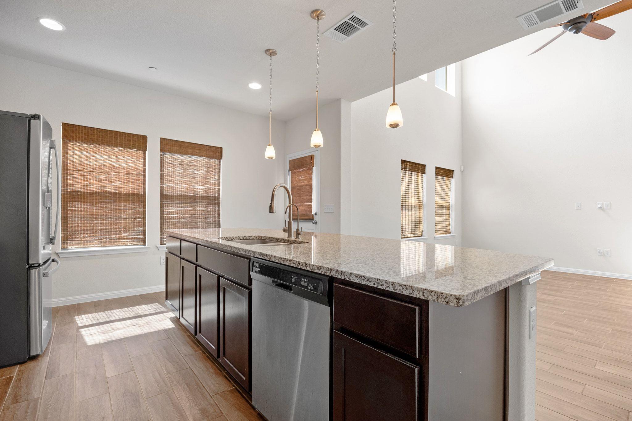 2304 S Lakeline Blvd # 563, Cedar Park, TX 78613