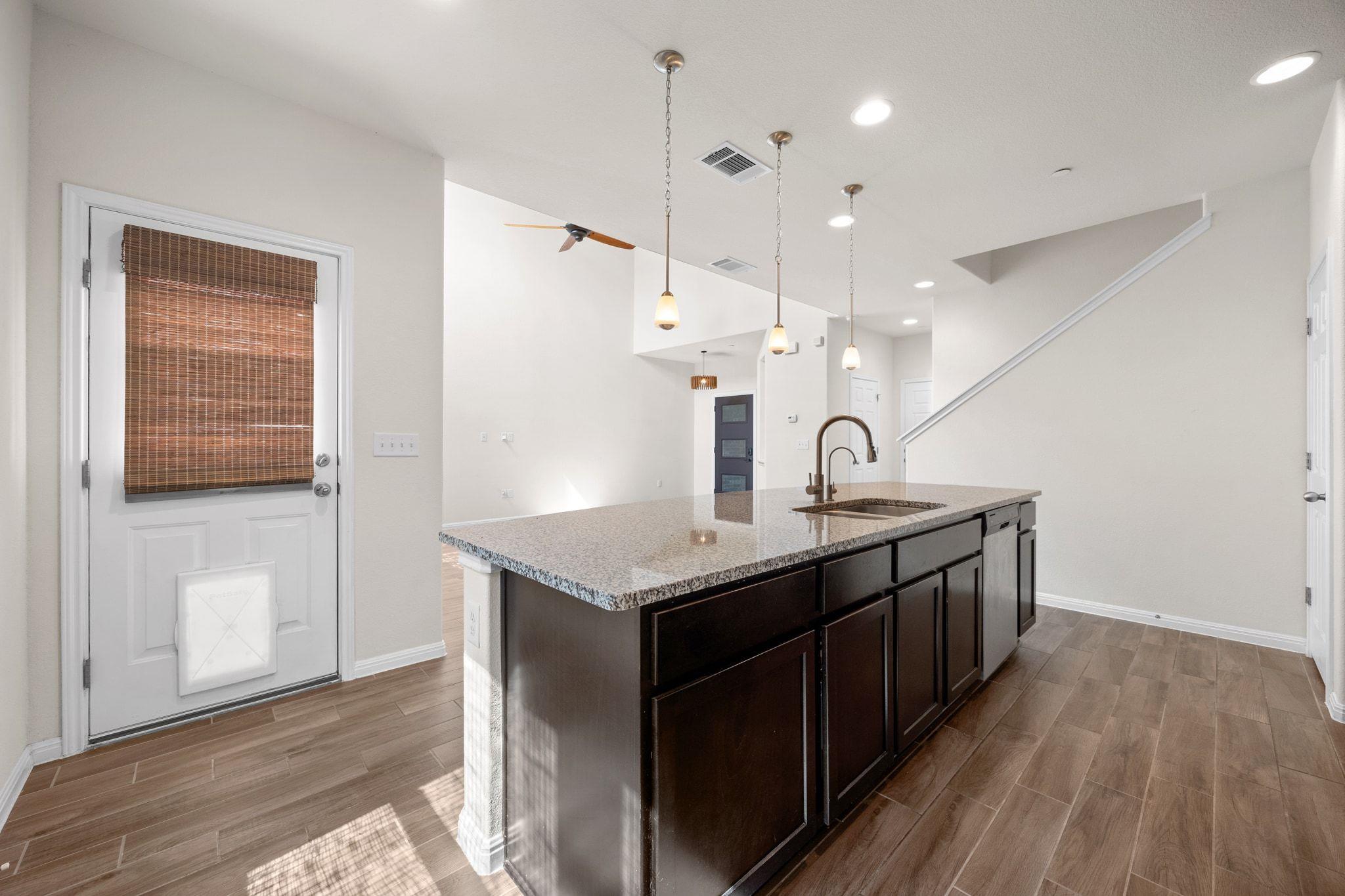 2304 S Lakeline Blvd # 563, Cedar Park, TX 78613