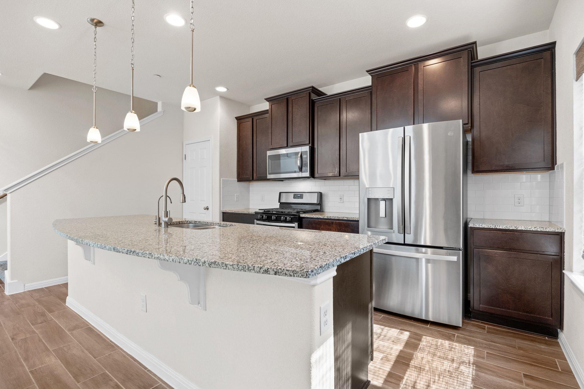 2304 S Lakeline Blvd # 563, Cedar Park, TX 78613