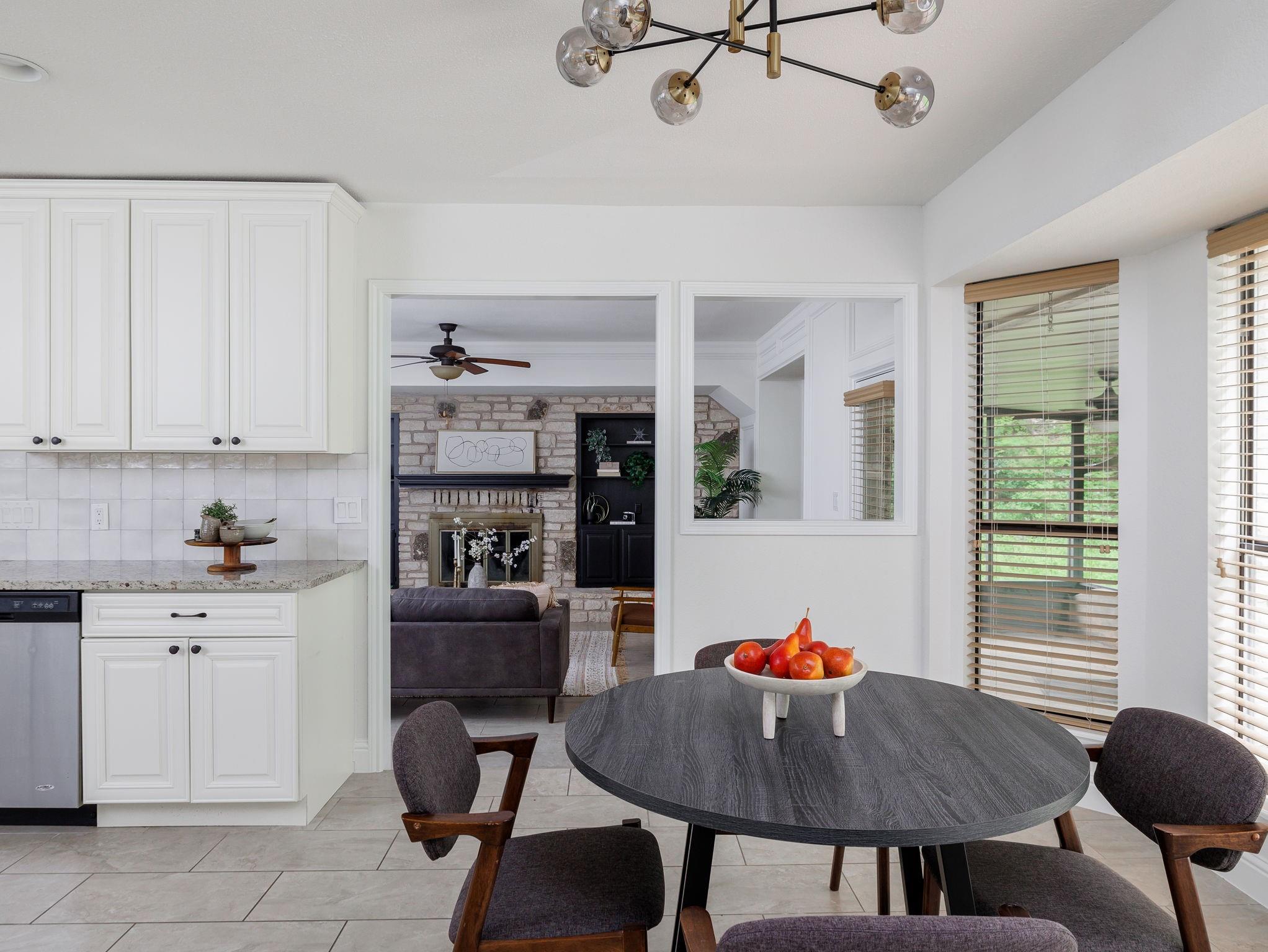 9305 Rolling Oaks Trl, Austin, TX 78750