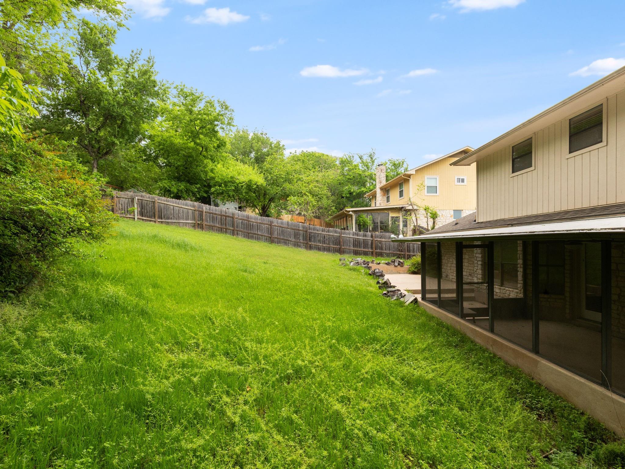 9305 Rolling Oaks Trl, Austin, TX 78750
