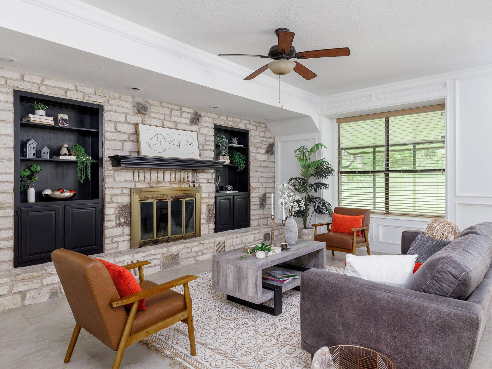 9305 Rolling Oaks Trl, Austin, TX 78750