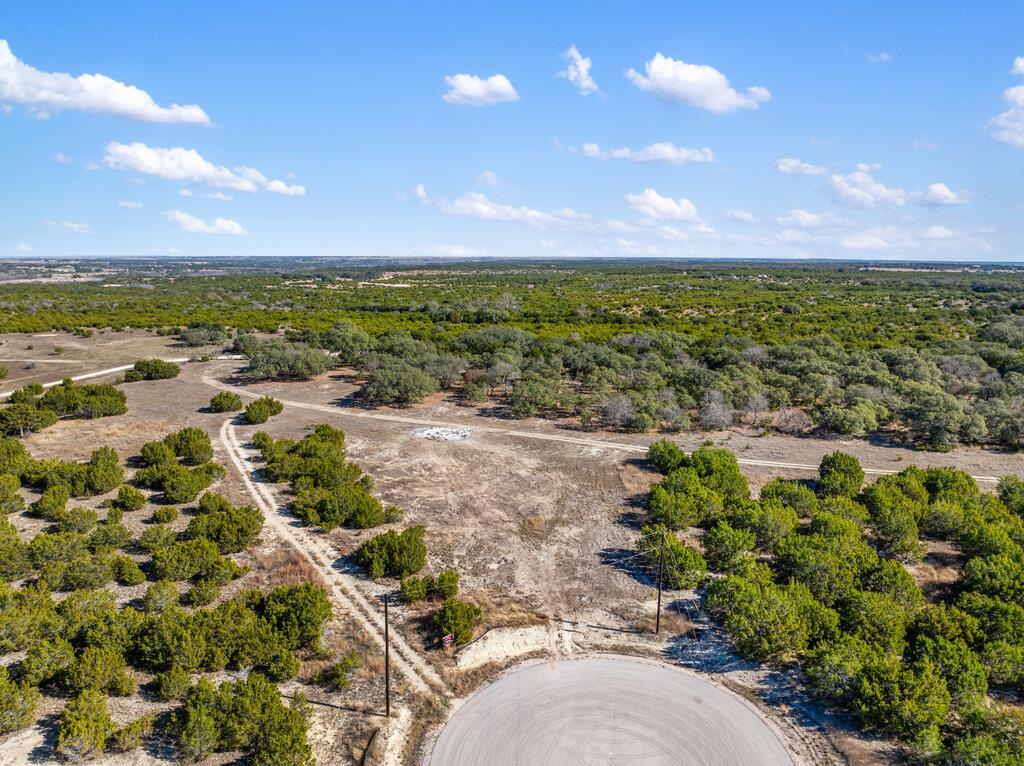 202 Whispering Wind Rd, Bertram, TX 78605