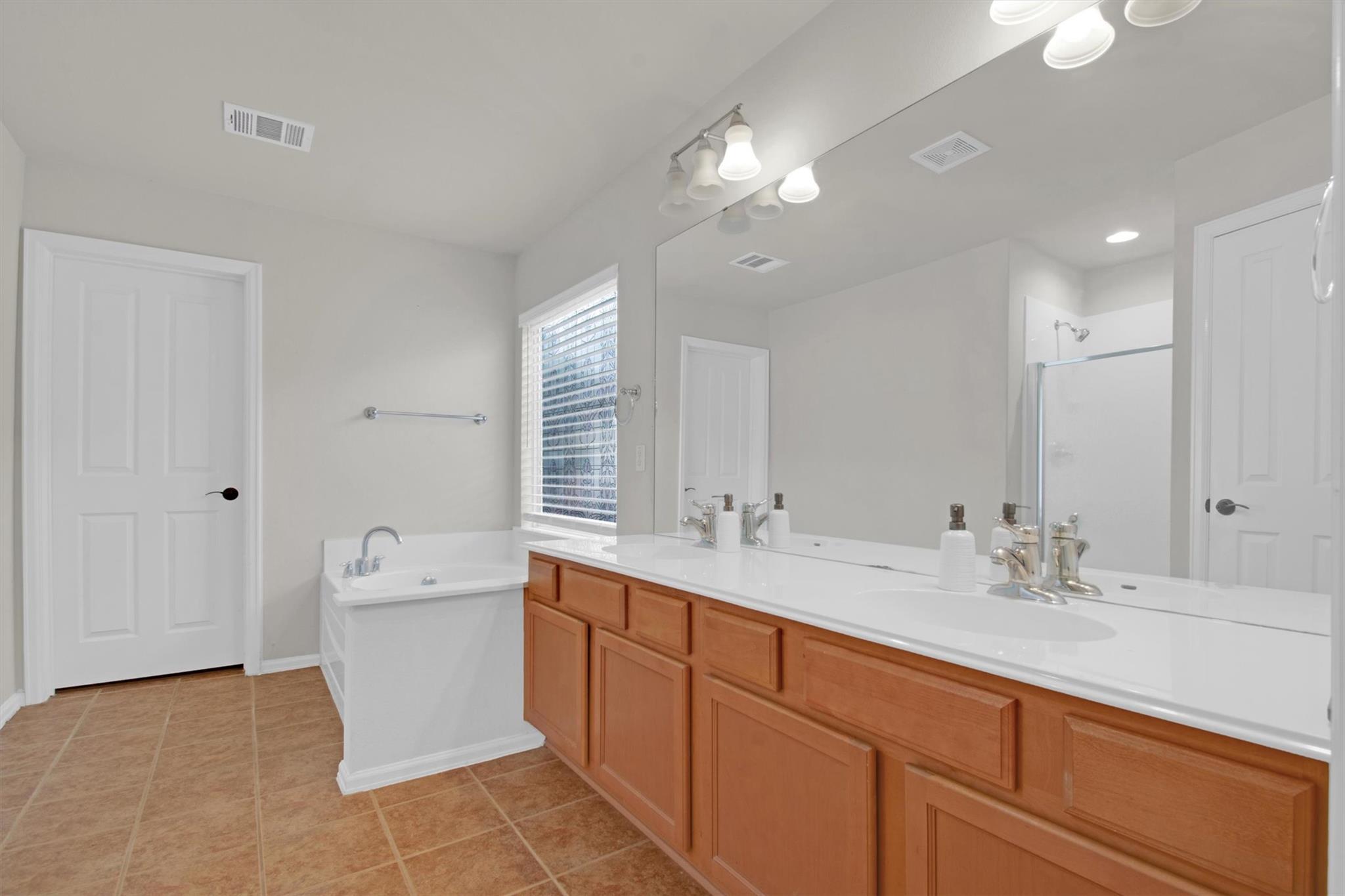 1290 Sweet Gum, Kyle, TX 78640