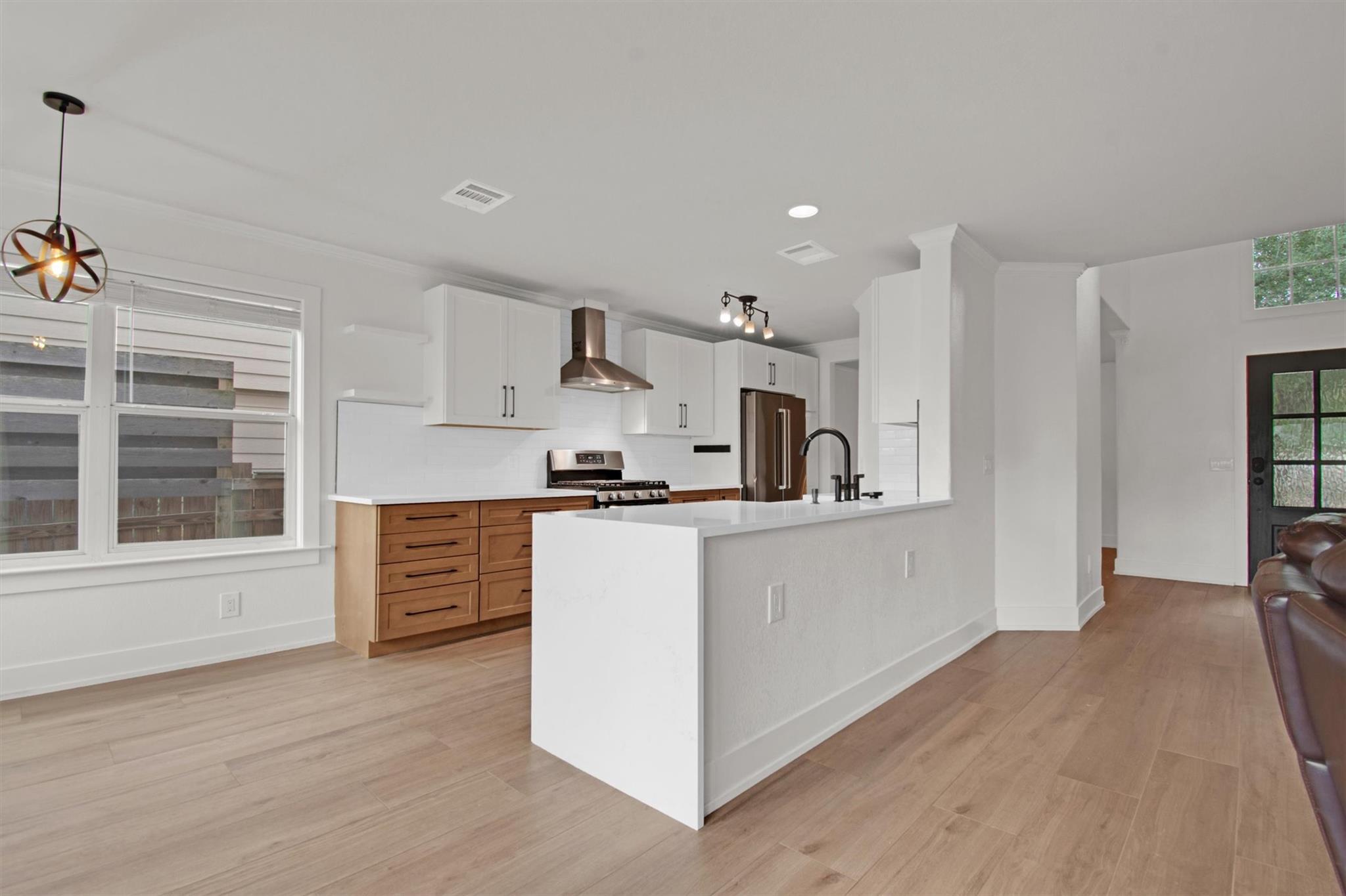 1290 Sweet Gum, Kyle, TX 78640