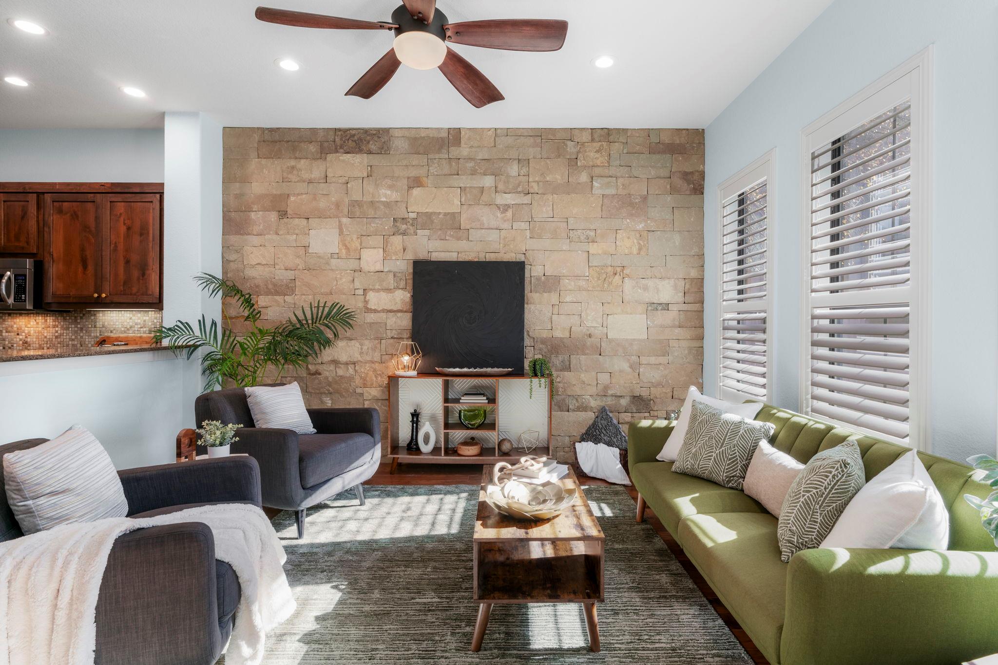 6533 E Hill Dr # 24, Austin, TX 78731