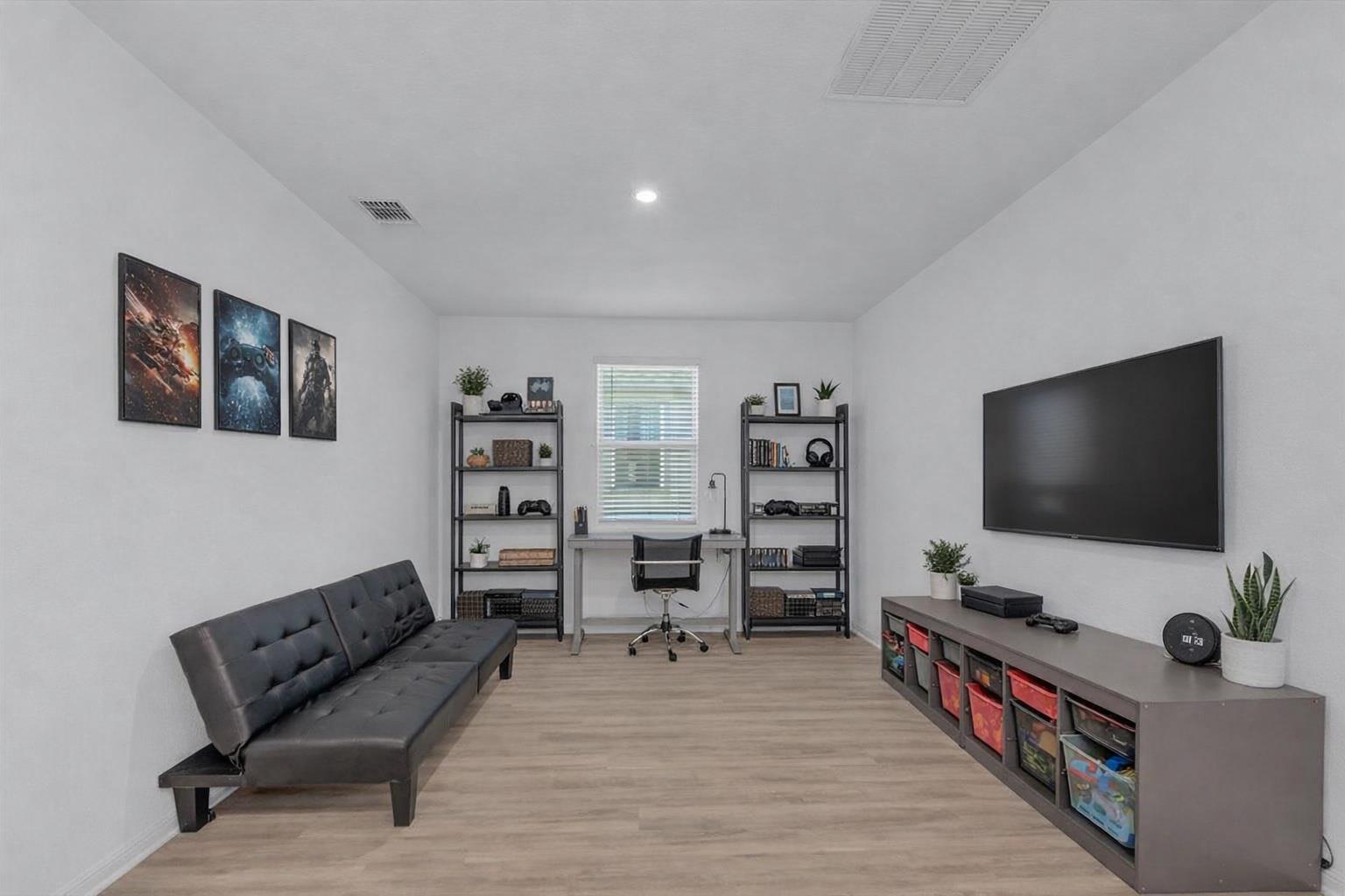 20704 John Gill Dr, Manor, TX 78653