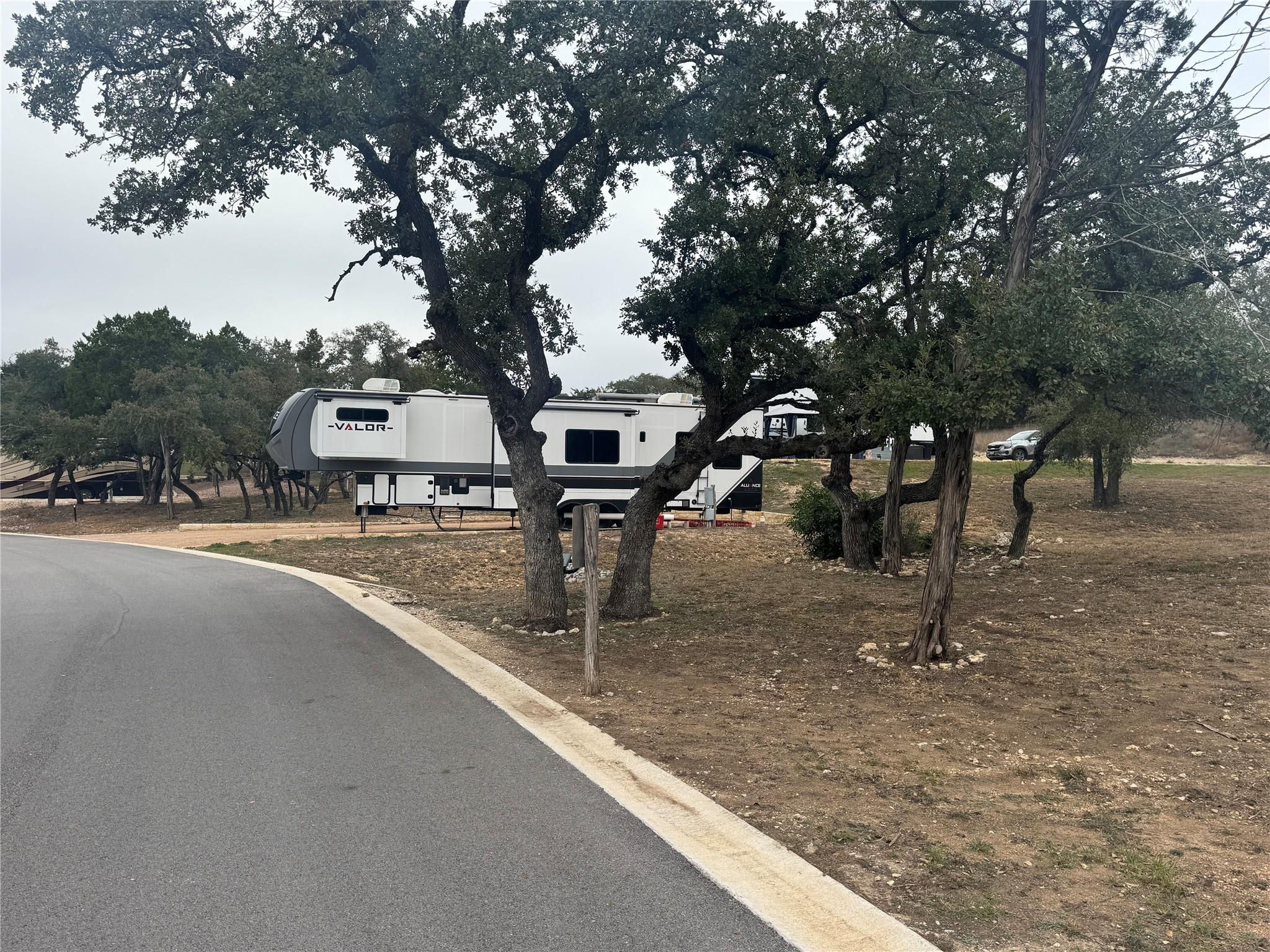 13100 Fitzhugh Rd, Austin, TX 78736