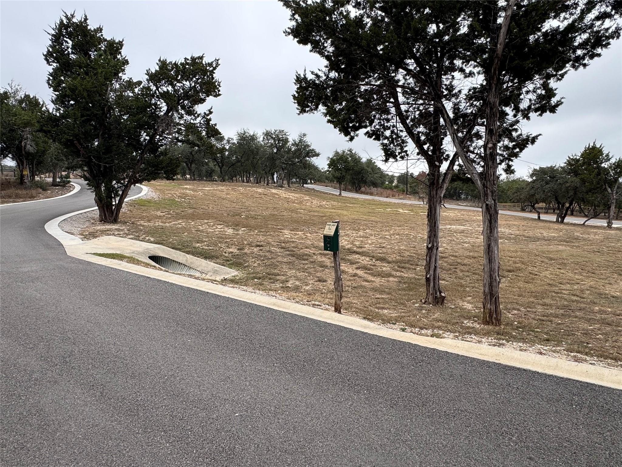 13100 Fitzhugh Rd, Austin, TX 78736