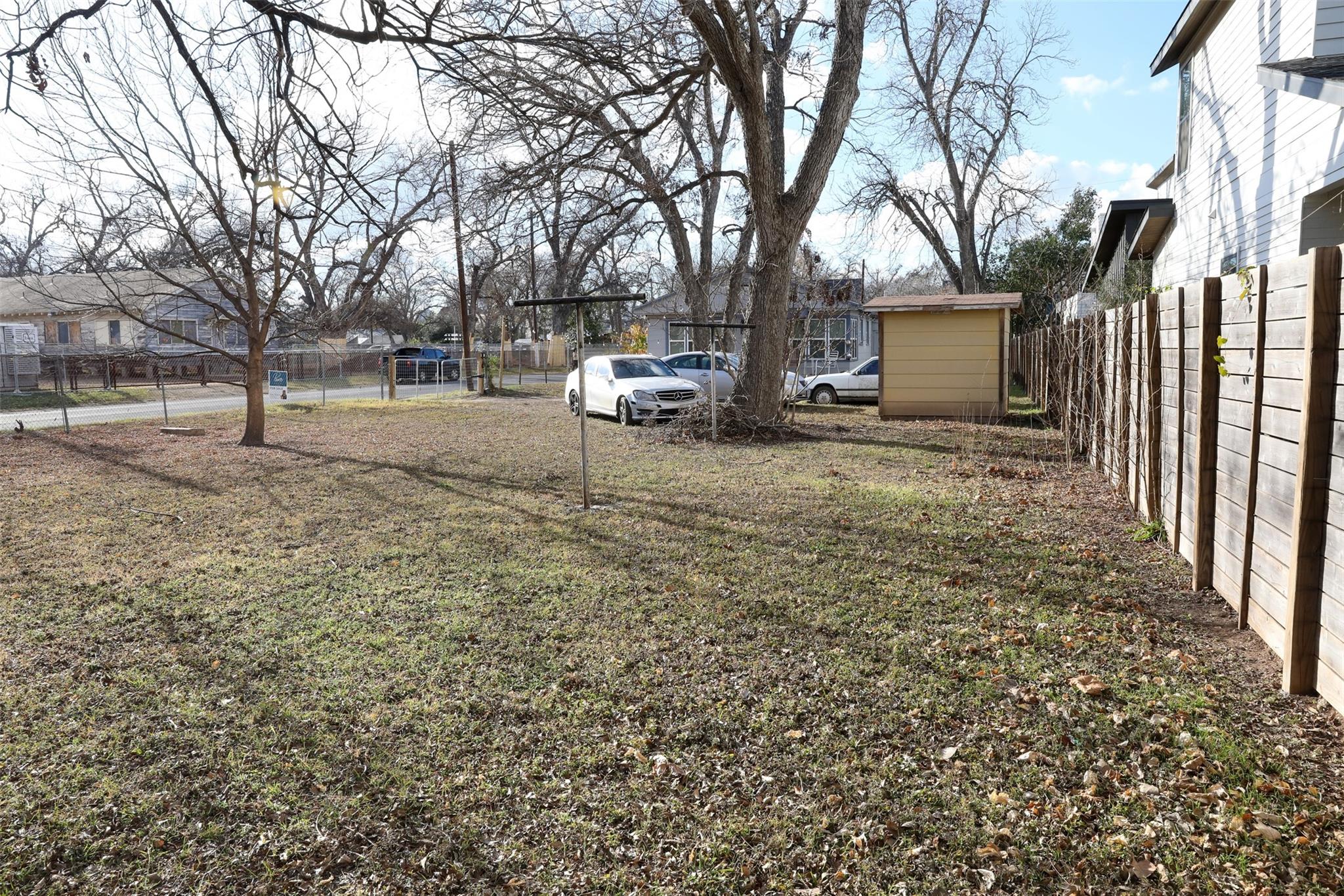 1121 Henninger St, Austin, TX 78702