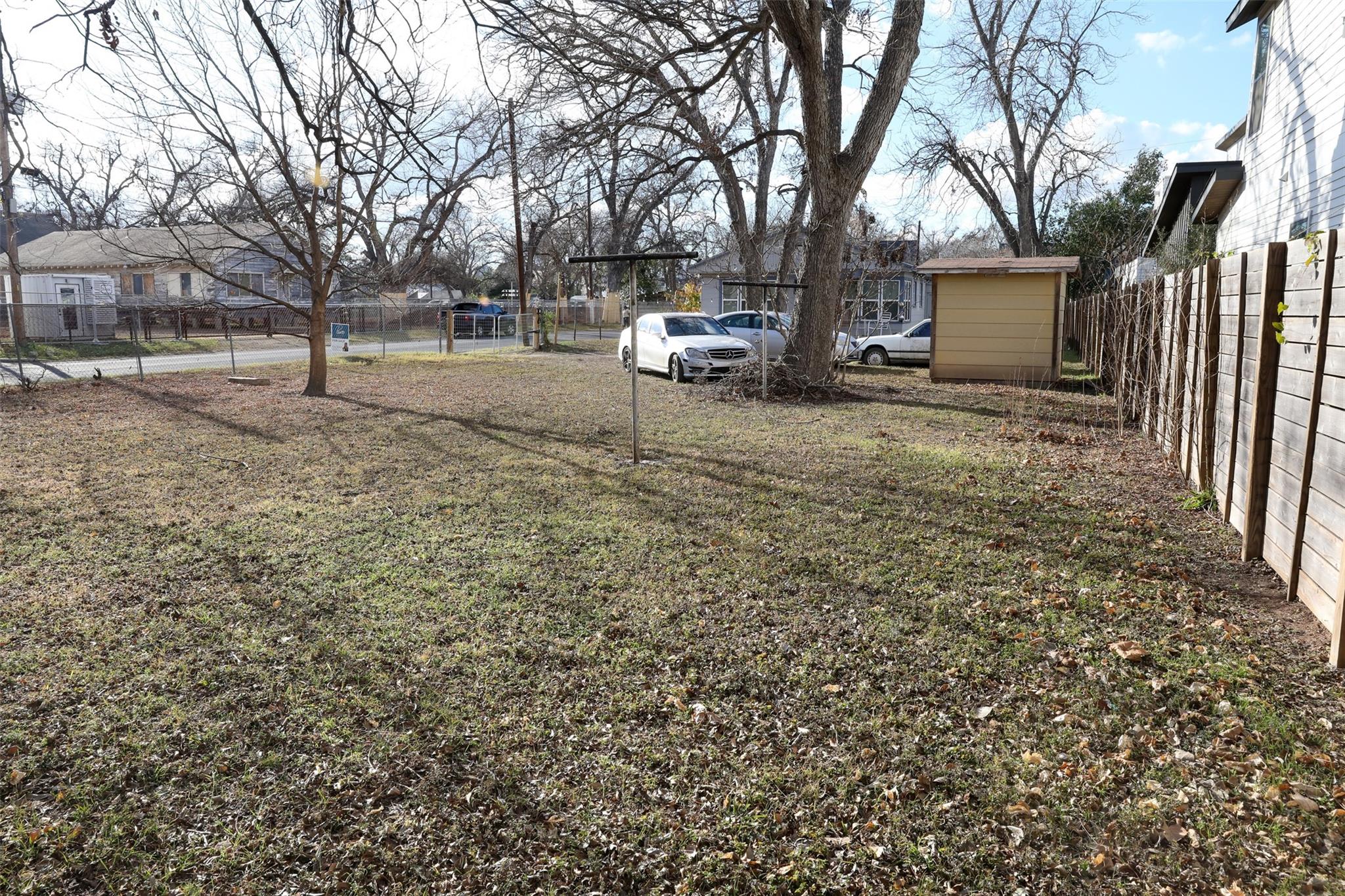 1121 Henninger St, Austin, TX 78702