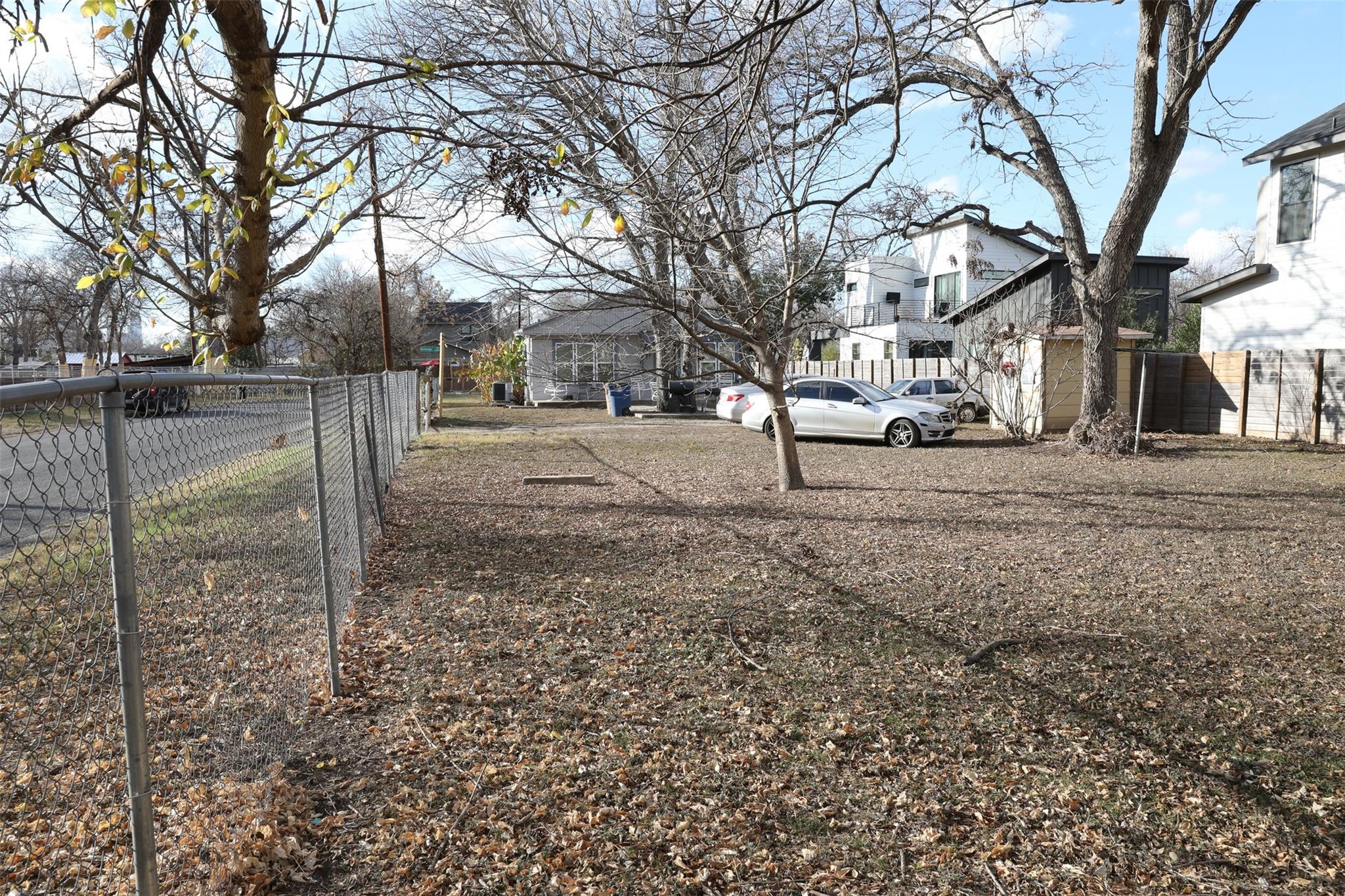 1121 Henninger St, Austin, TX 78702