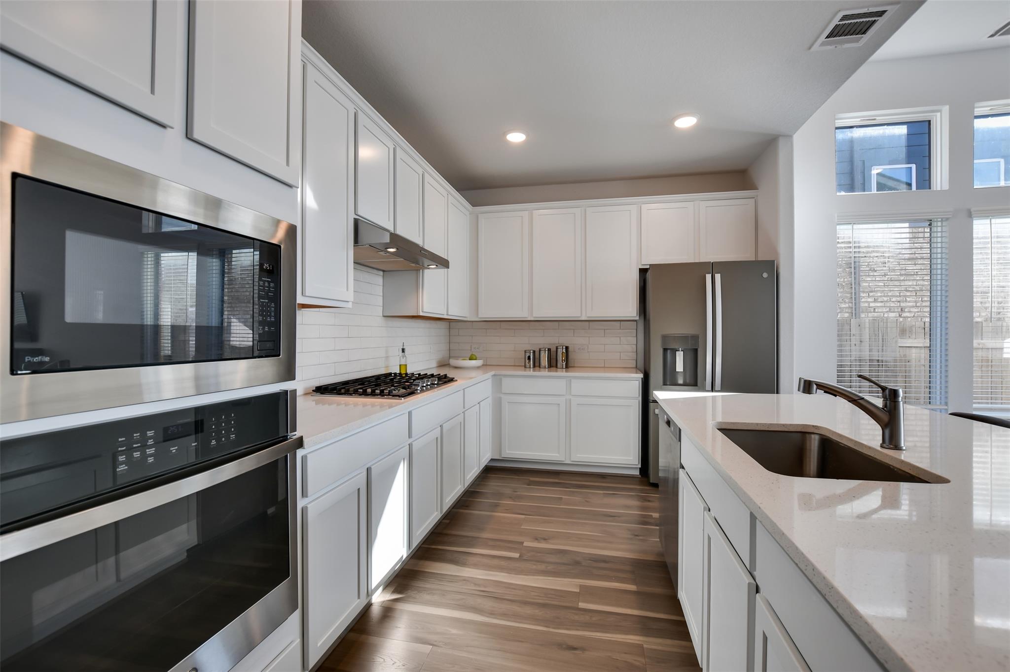 605 Oleander Loop, Buda, TX 78610