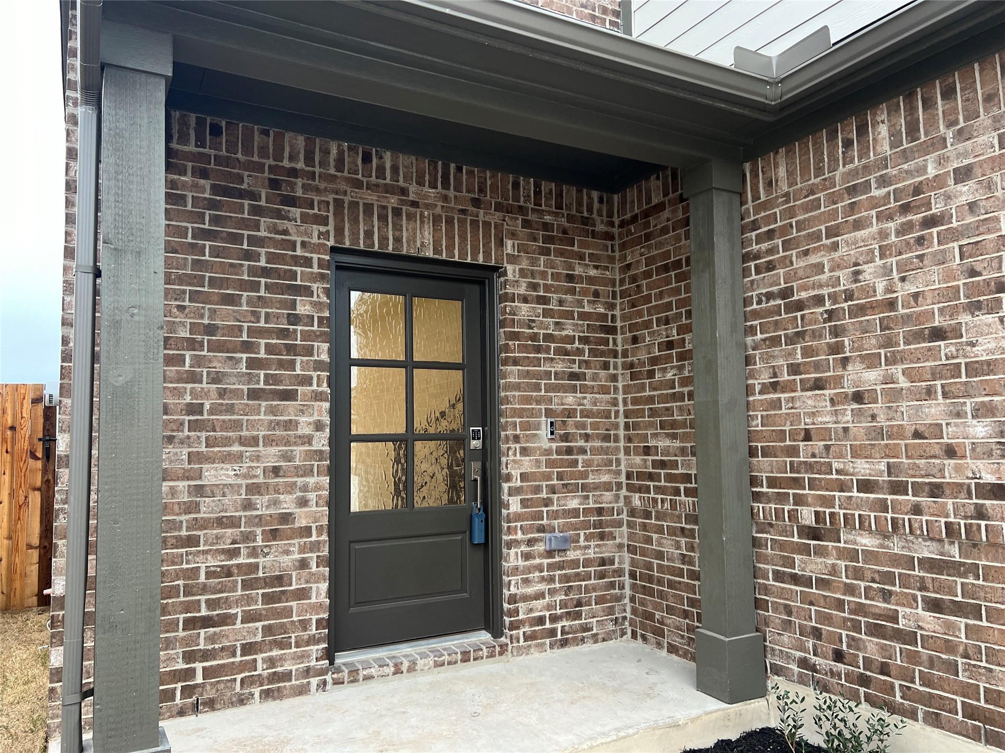 497 Papaya Dr, Buda, TX 78610