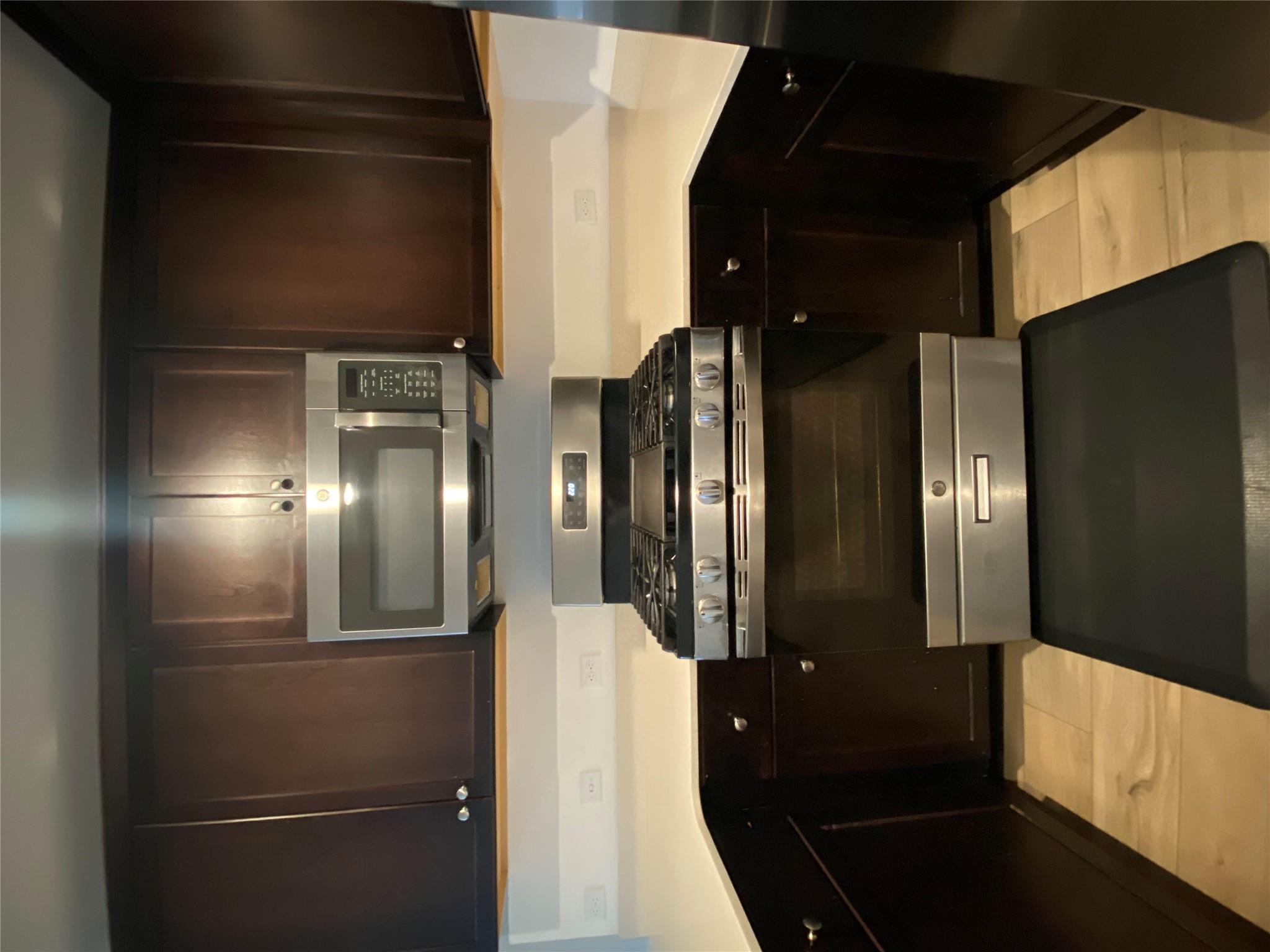 13704 Knights Branch Dr, Elgin, TX 78621