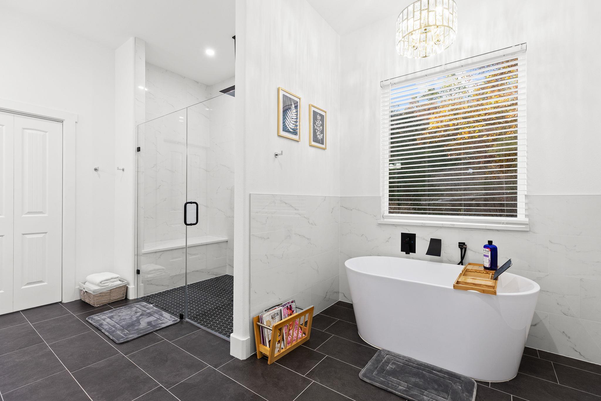 273 Tahitian Dr, Bastrop, TX 78602