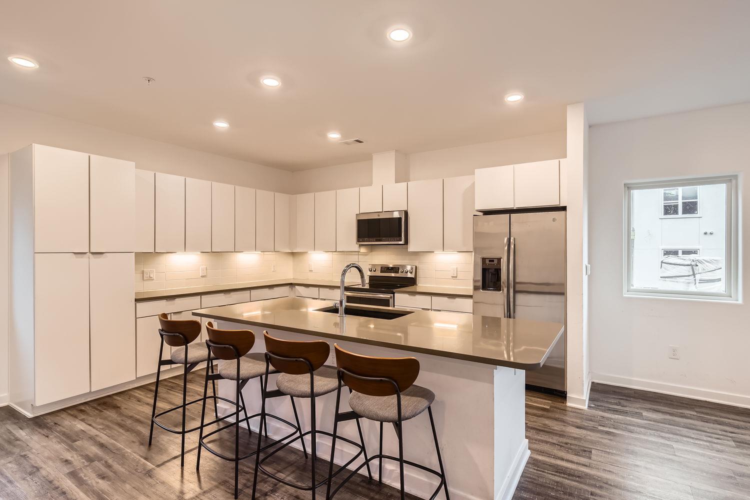 5924 S Congress Ave # 11S, Austin, TX 78745