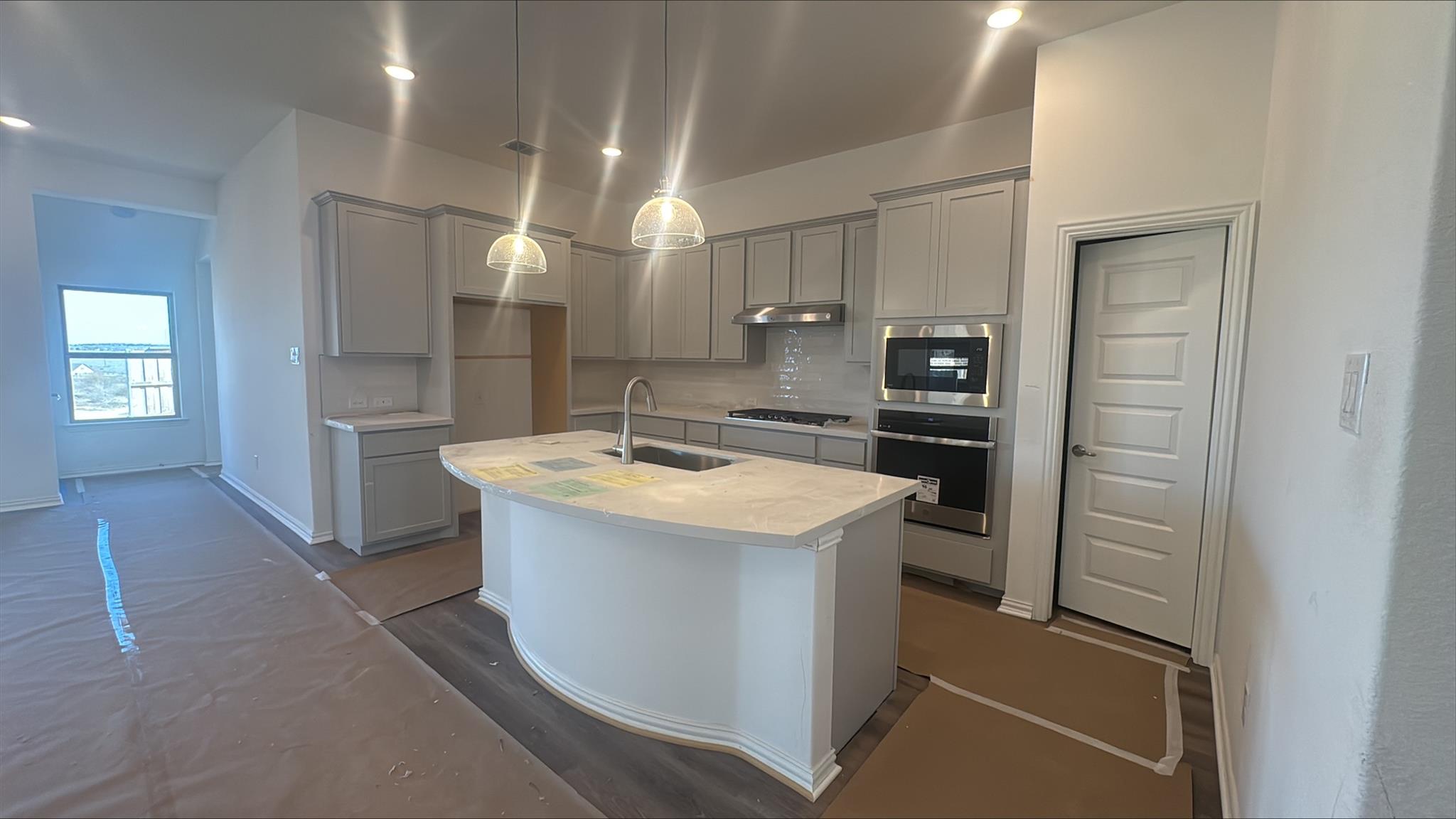 271 Grey Leaf Rd, Buda, TX 78610