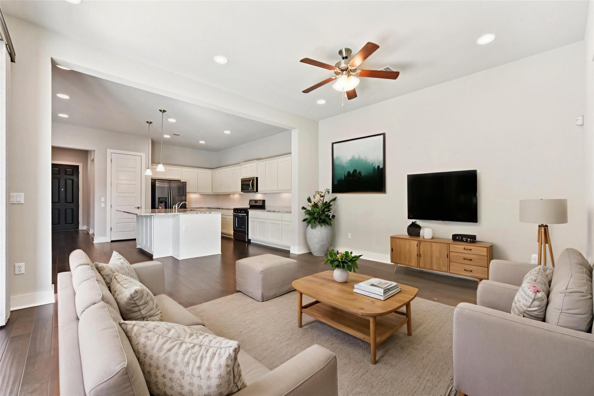 1613 Arcilla St, Austin, TX 78741