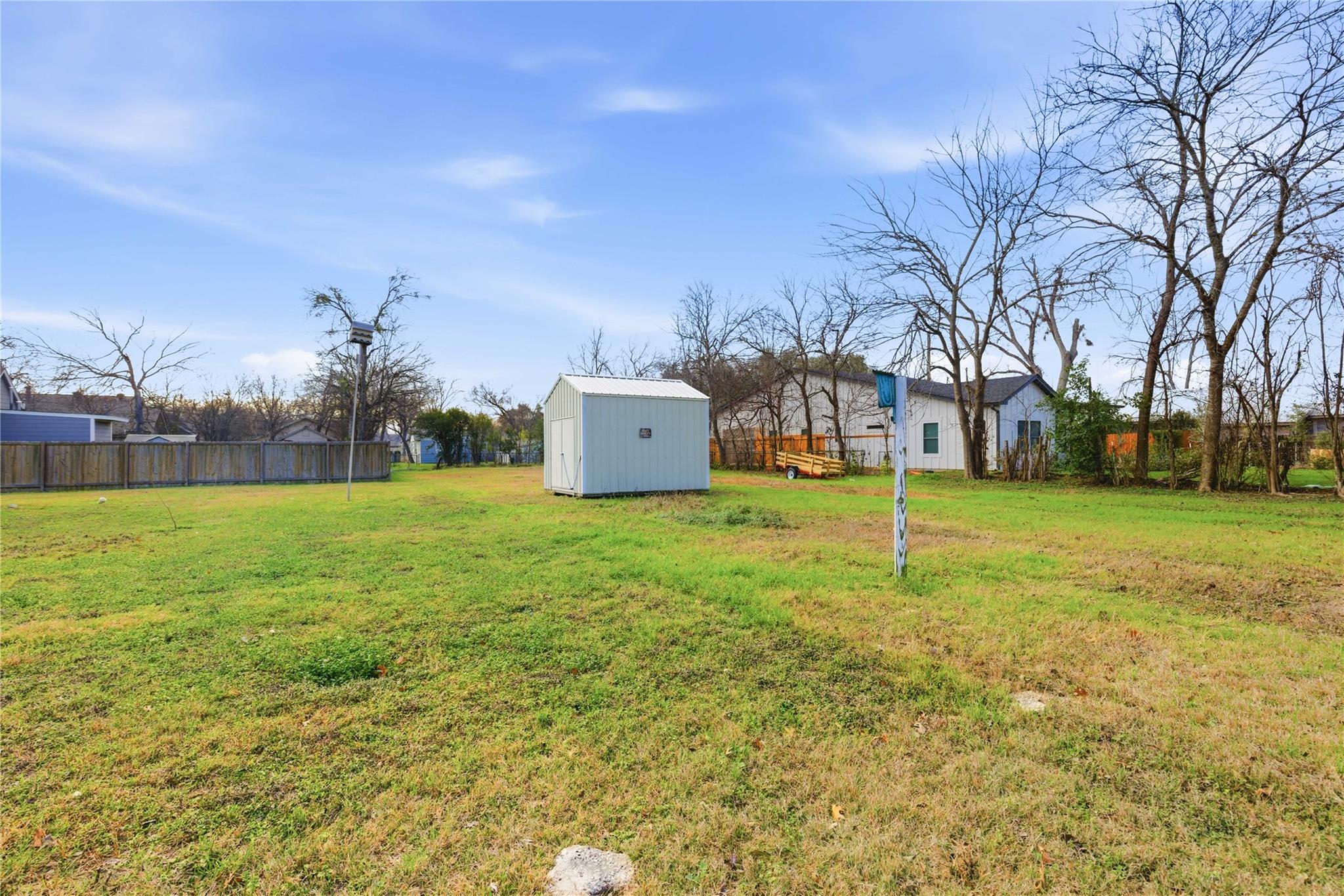 1725 Prather St, Taylor, TX 76574